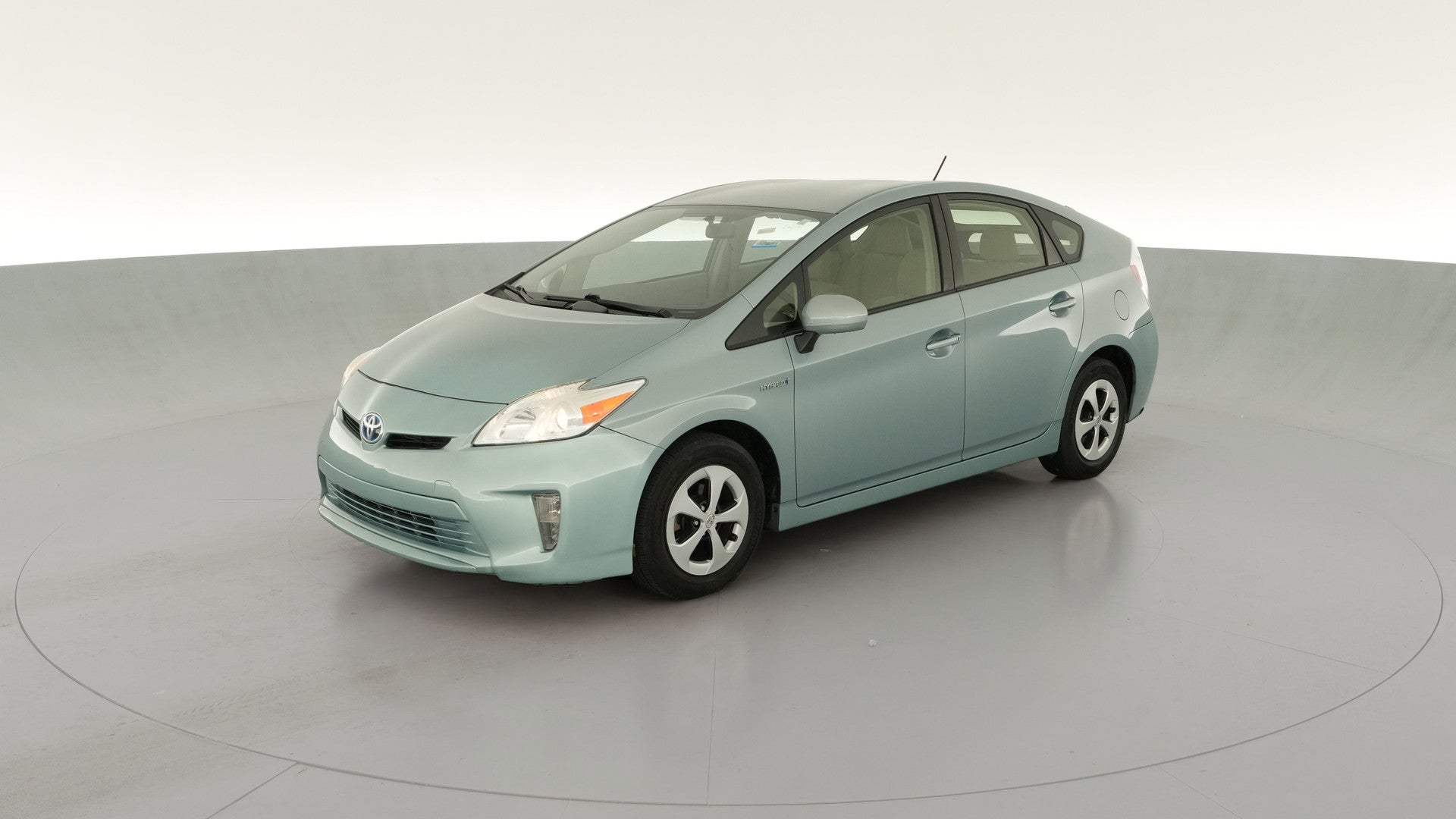 2014 Toyota Prius vehicle photo