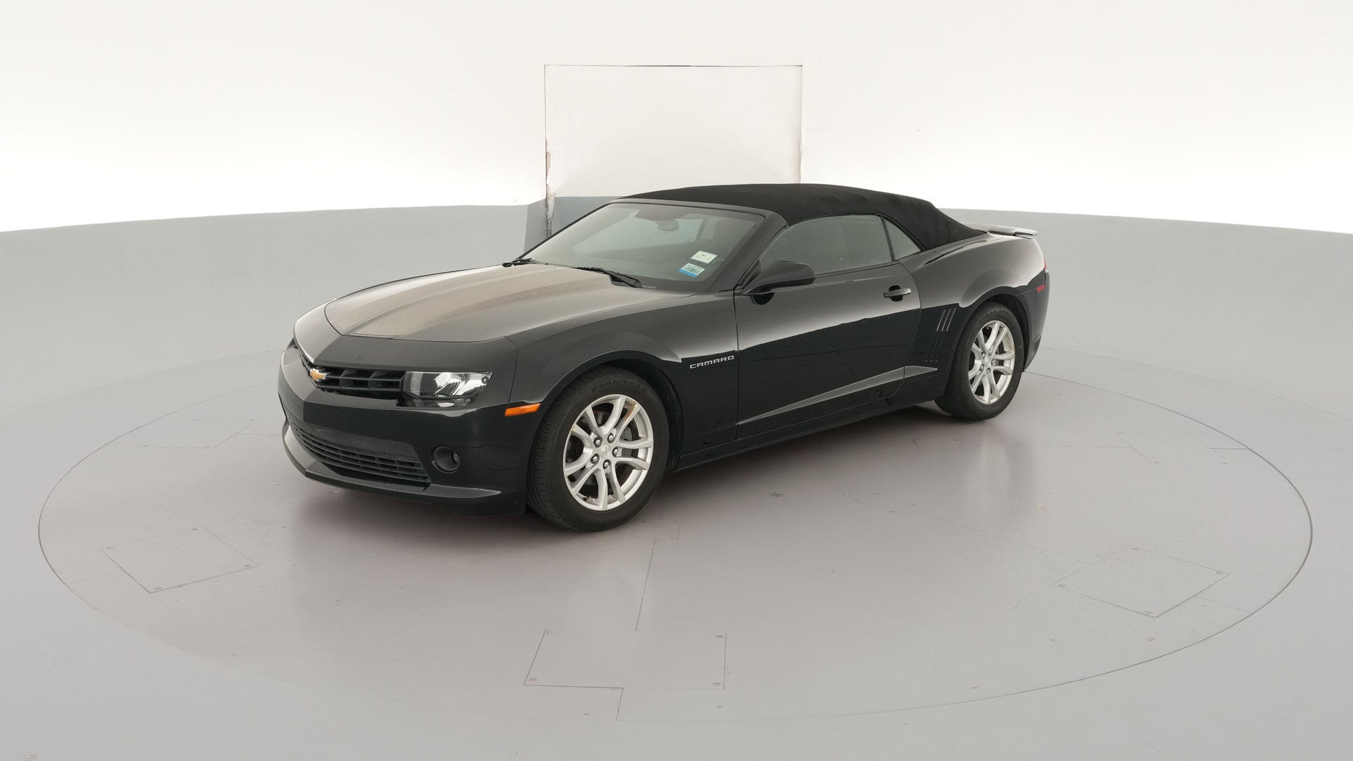 2015 Chevrolet Camaro vehicle photo