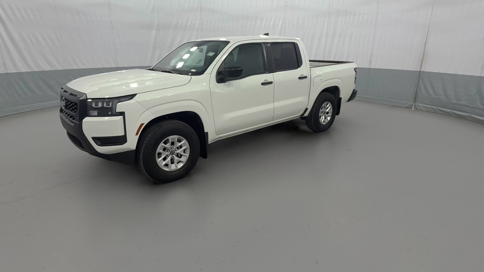2026 Nissan Frontier Crew Cab vehicle photo