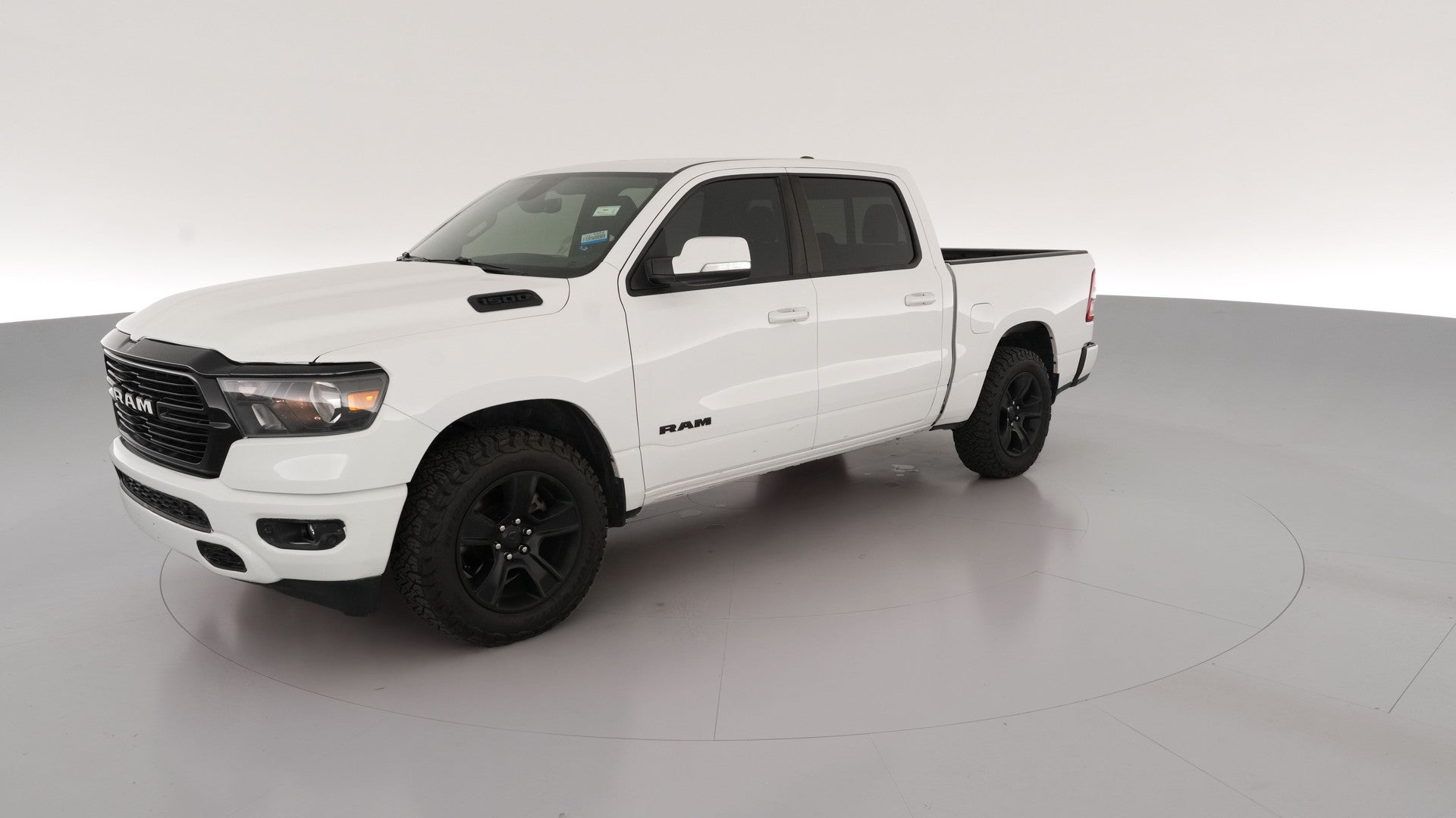 2020 Ram 1500 Crew Cab vehicle photo