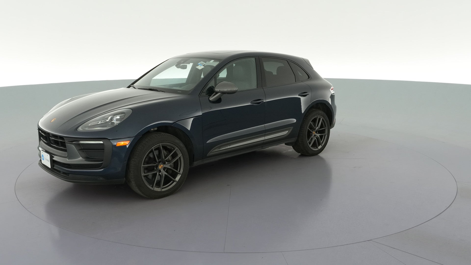 2023 Porsche Macan vehicle photo