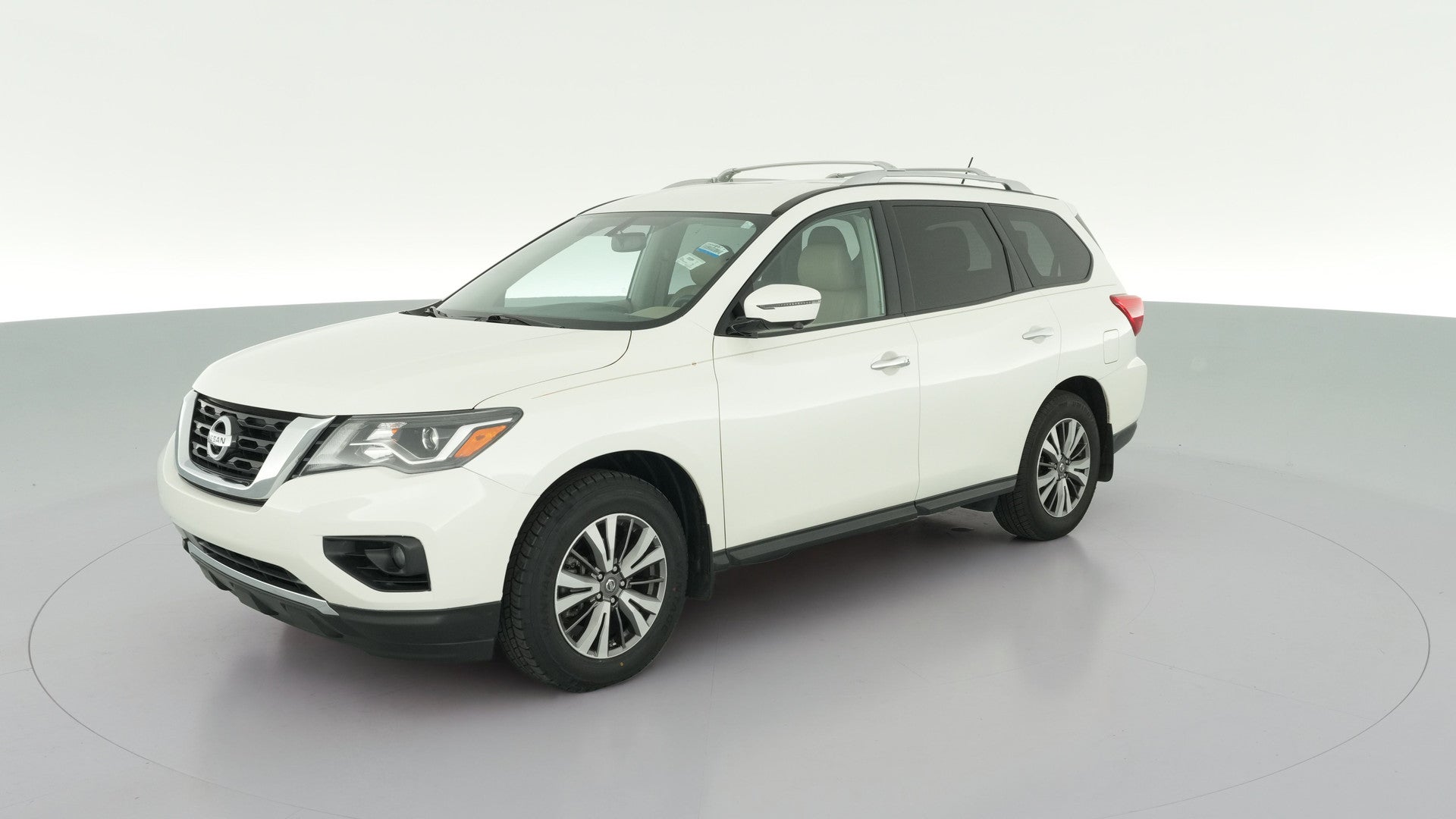 2018 Nissan Pathfinder vehicle photo