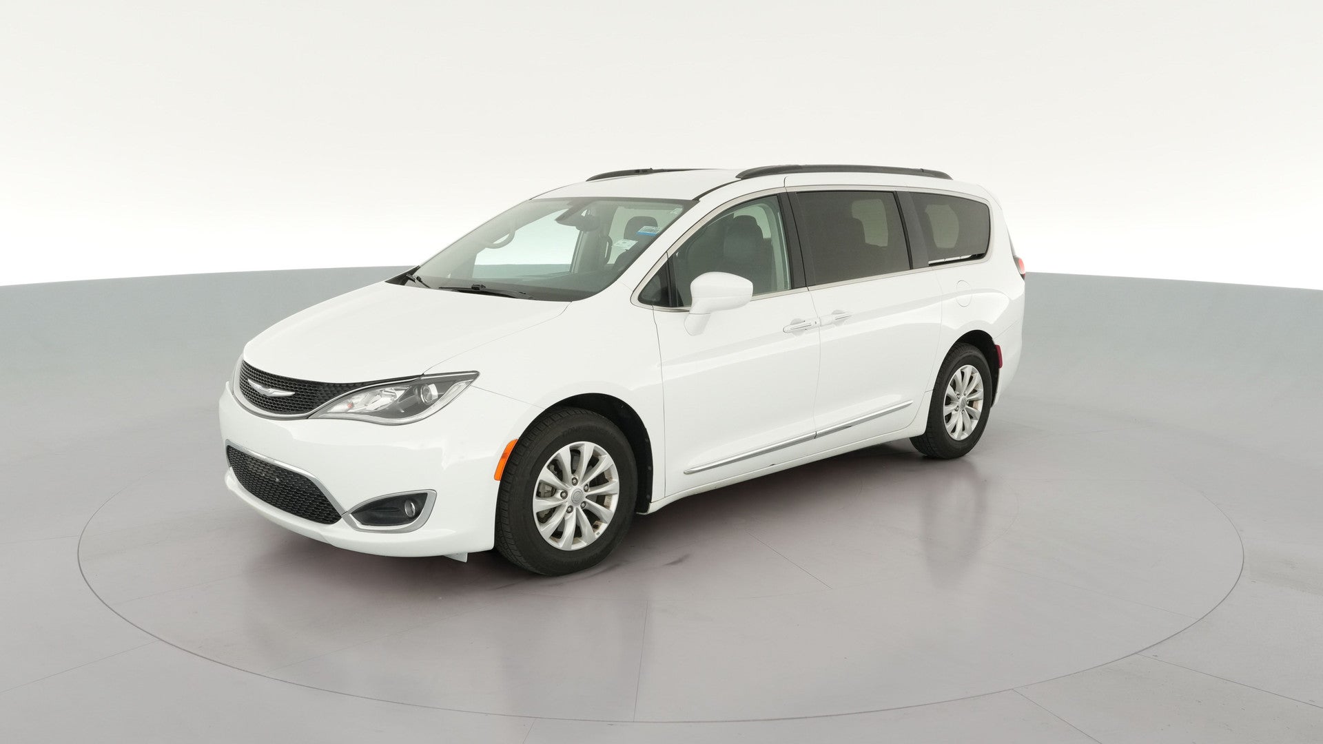 2017 Chrysler Pacifica vehicle photo