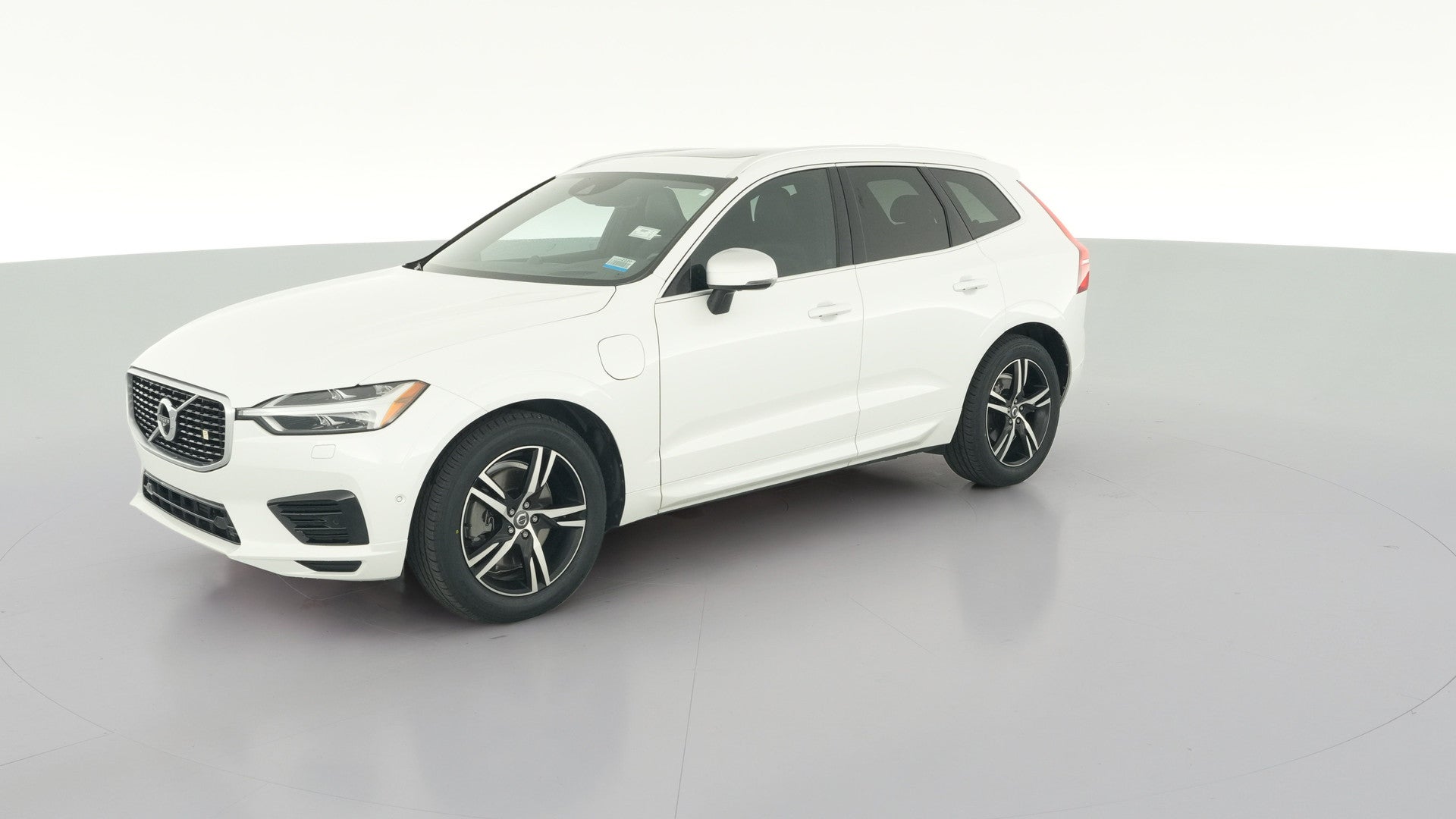2018 Volvo XC60 vehicle photo