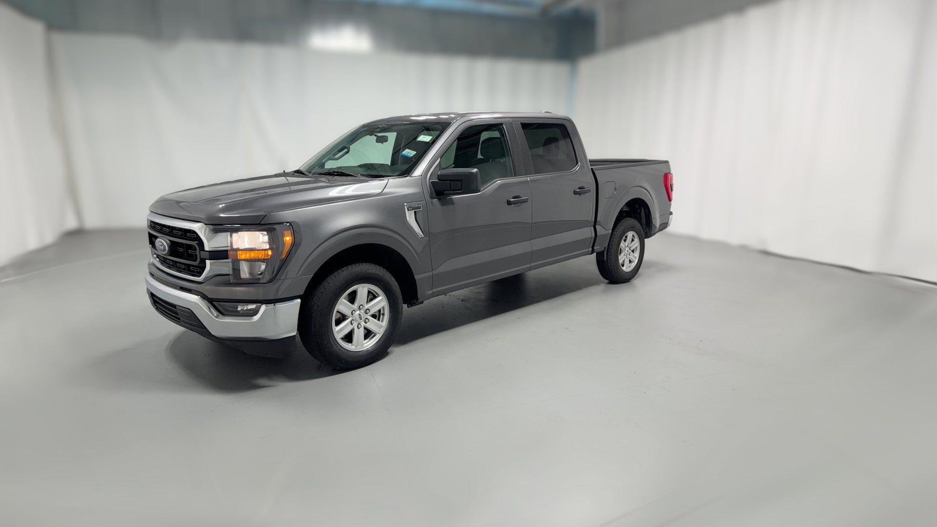 2023 Ford F150 SuperCrew Cab vehicle photo