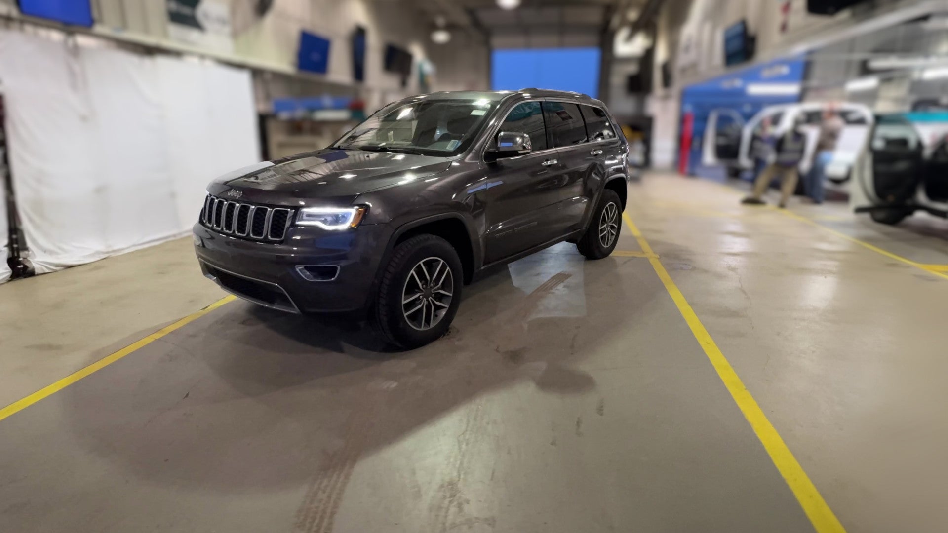 2019 Jeep Grand Cherokee vehicle photo
