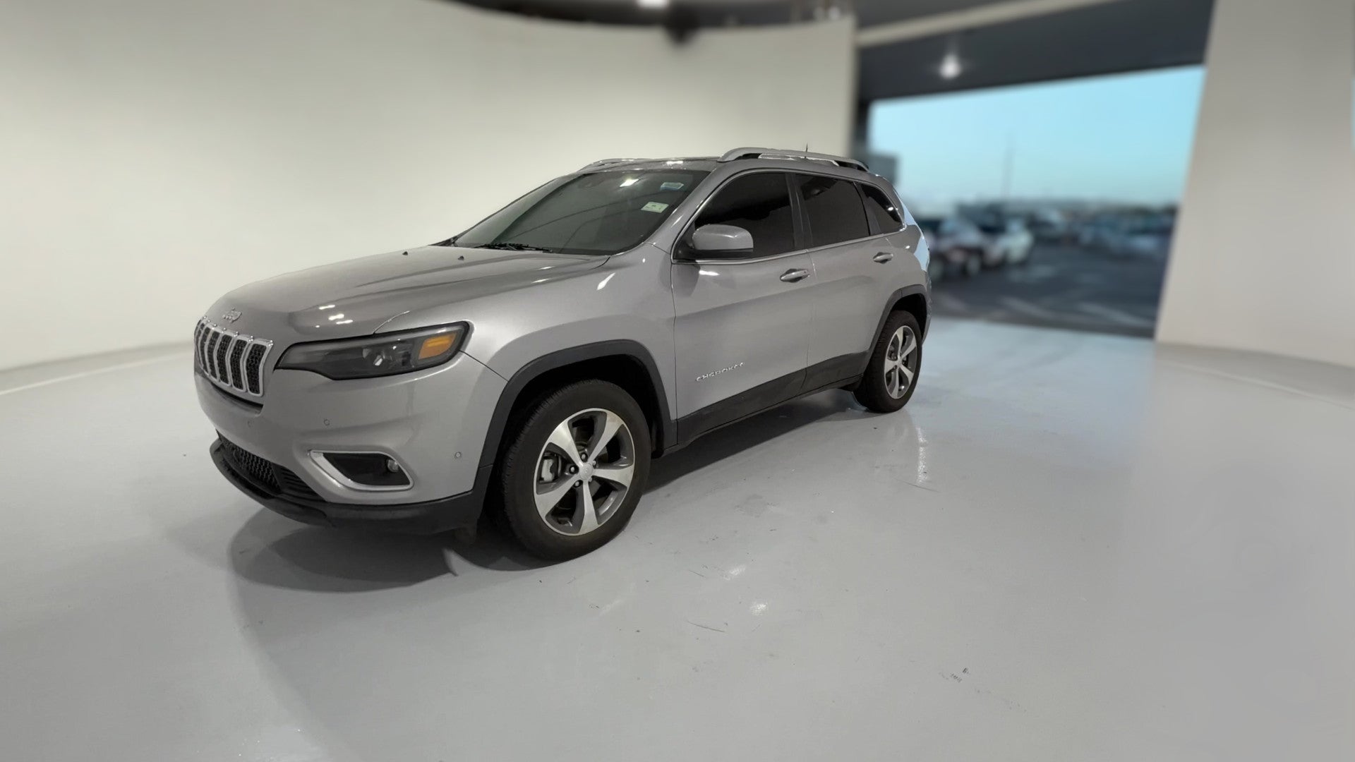 2021 Jeep Cherokee vehicle photo