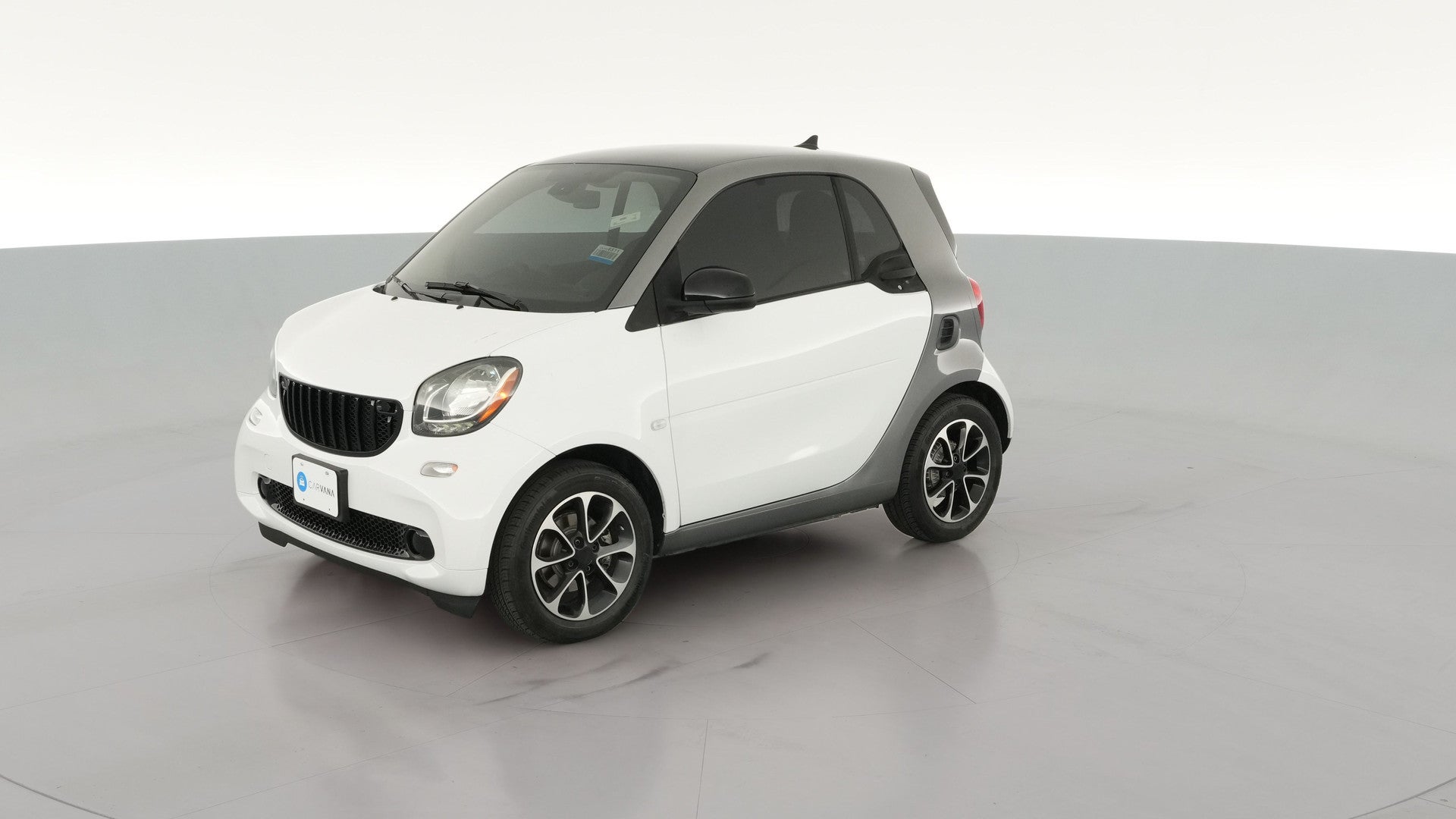 2017 smart fortwo vehicle photo