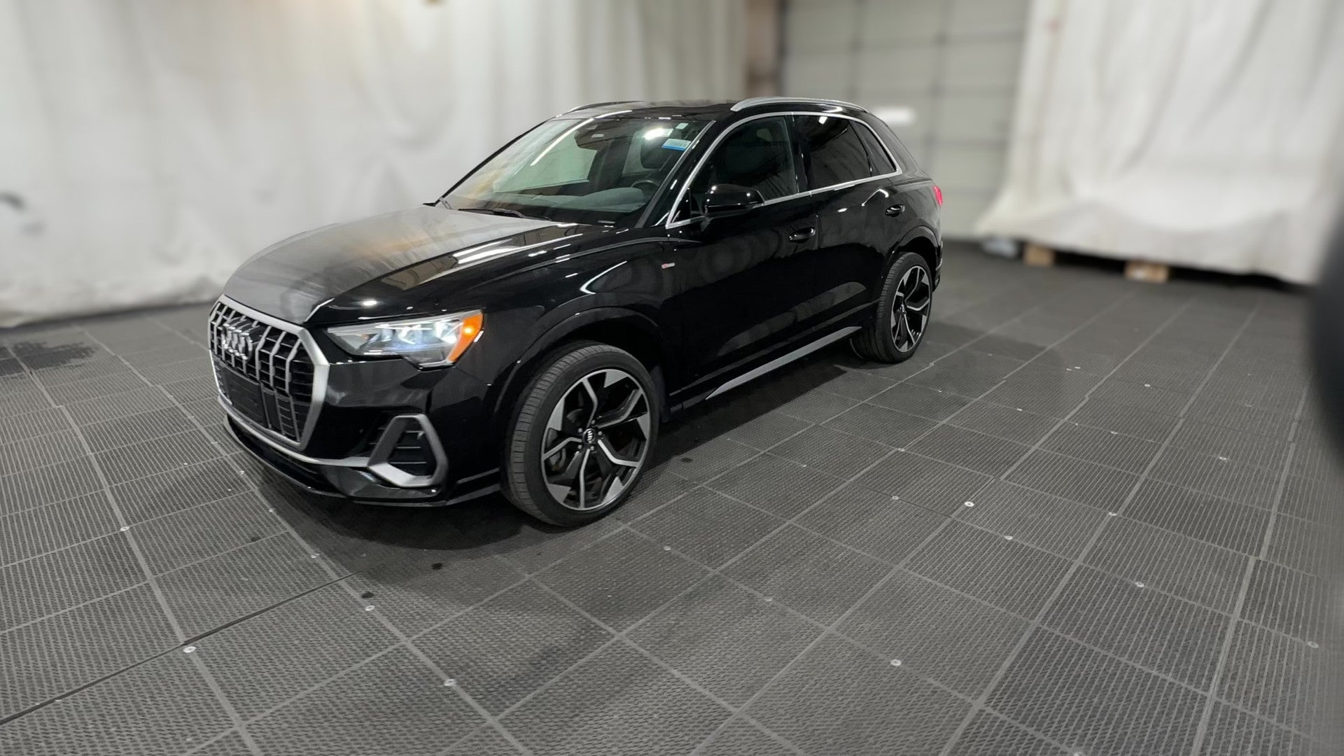 2022 Audi Q3 vehicle photo