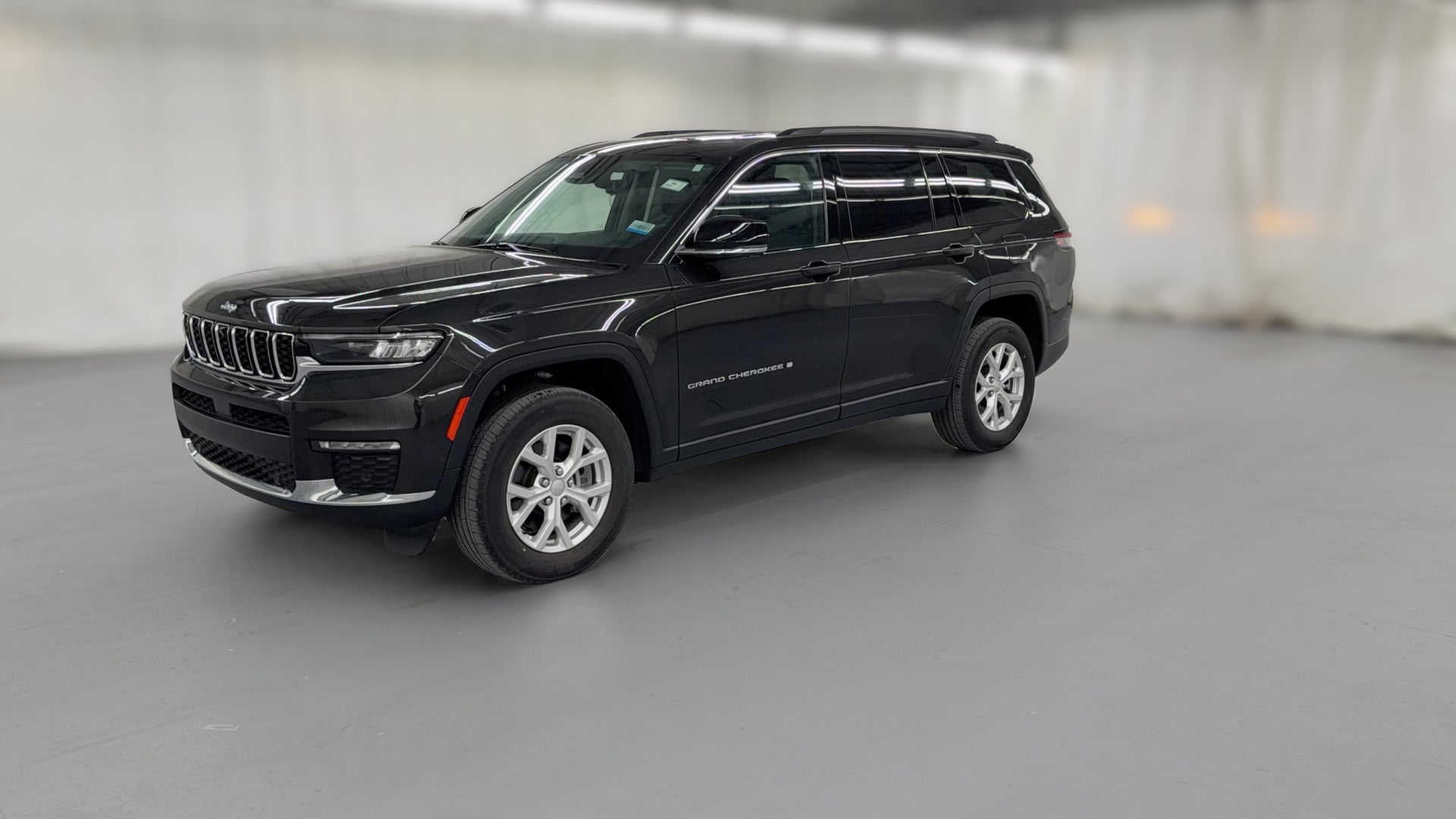 2023 Jeep Grand Cherokee L vehicle photo