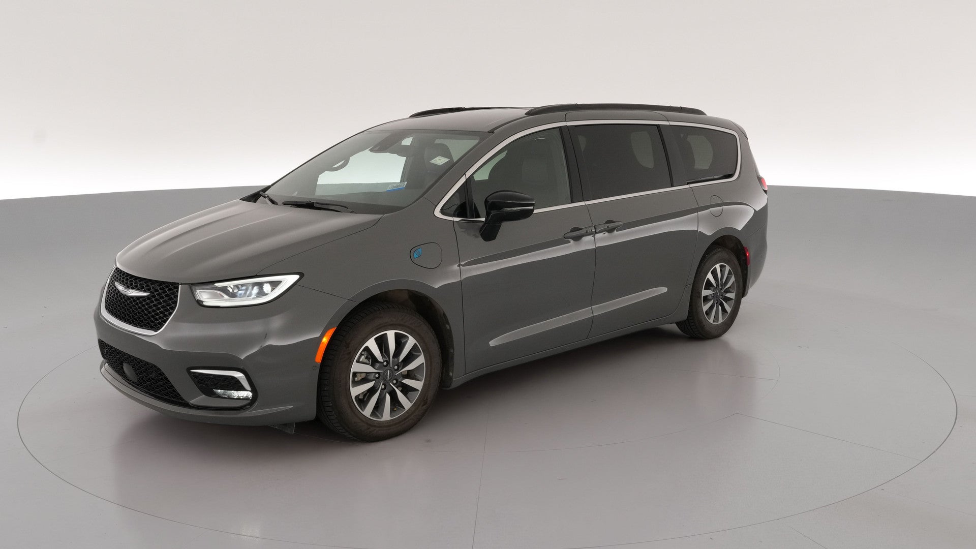 2025 Chrysler Pacifica Hybrid vehicle photo