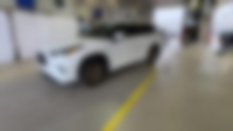 2022 Toyota Highlander Hybrid vehicle photo
