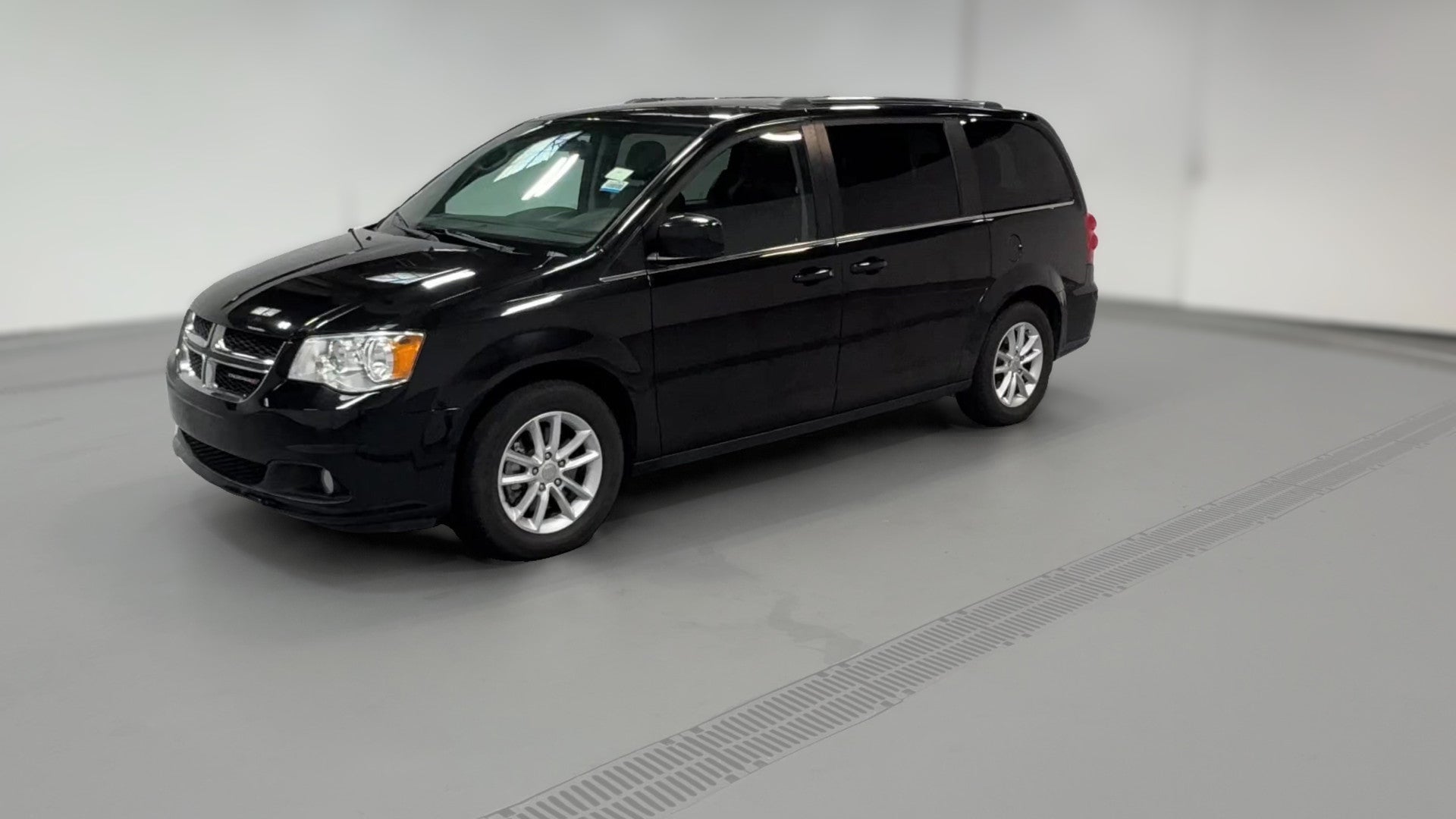 2020 Dodge Grand Caravan Passenger vehicle photo