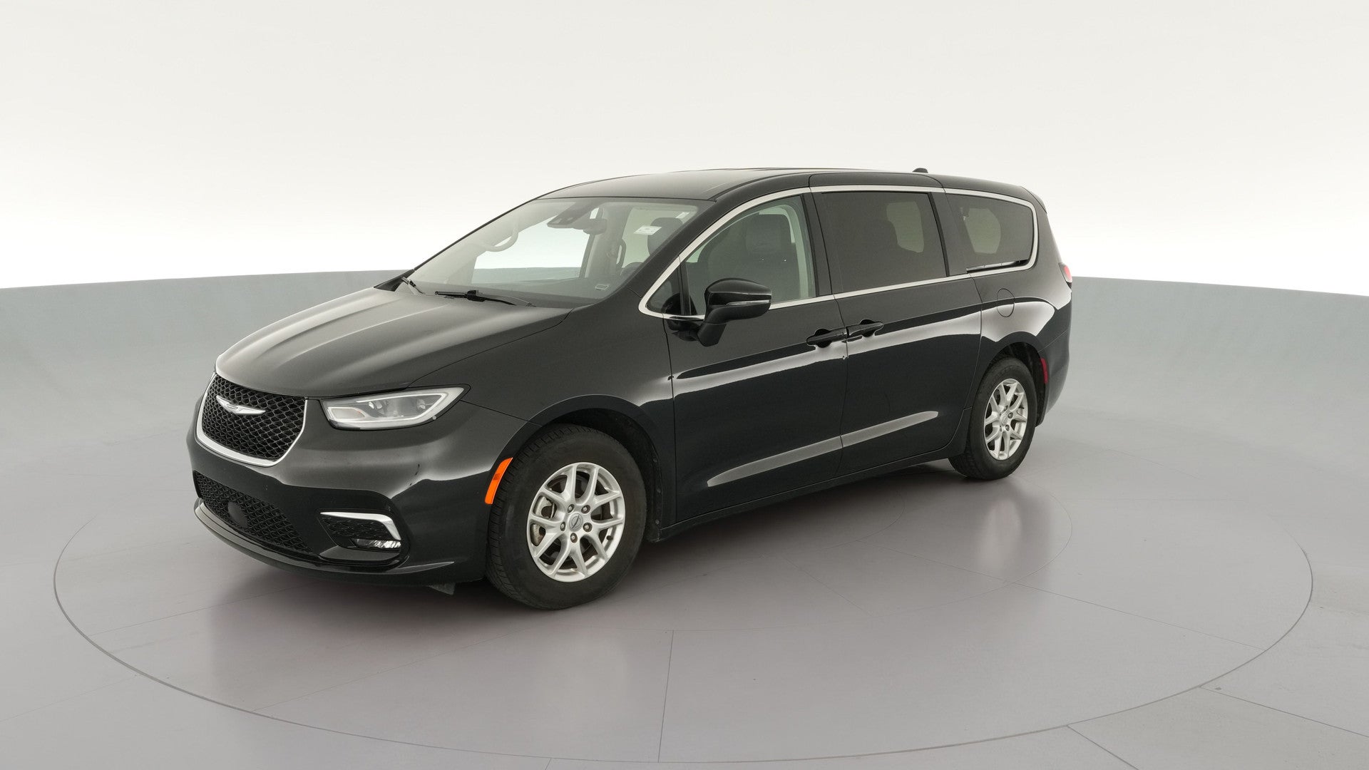 2023 Chrysler Pacifica vehicle photo