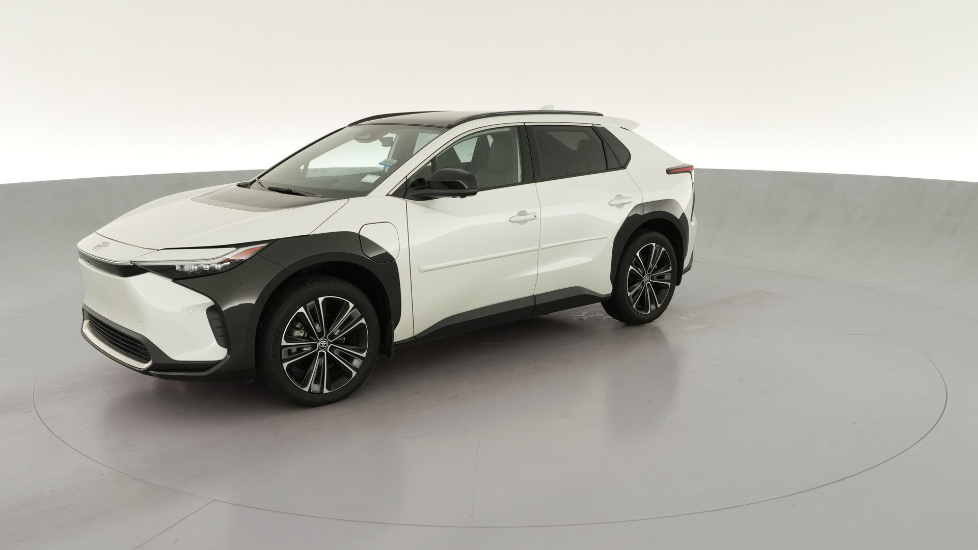 2024 Toyota bZ4X vehicle photo