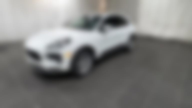 2020 Porsche Macan vehicle photo