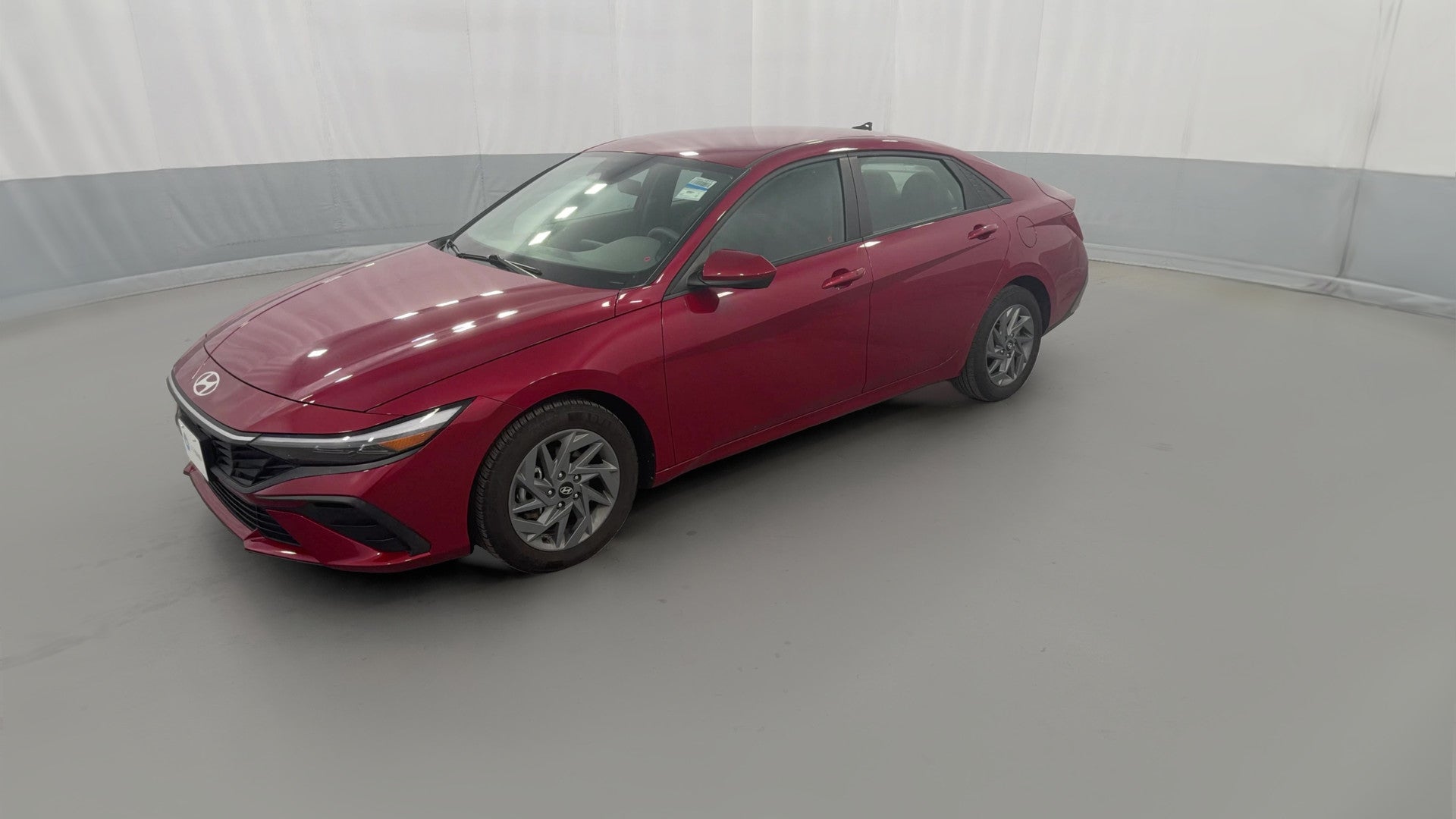 2024 Hyundai Elantra vehicle photo