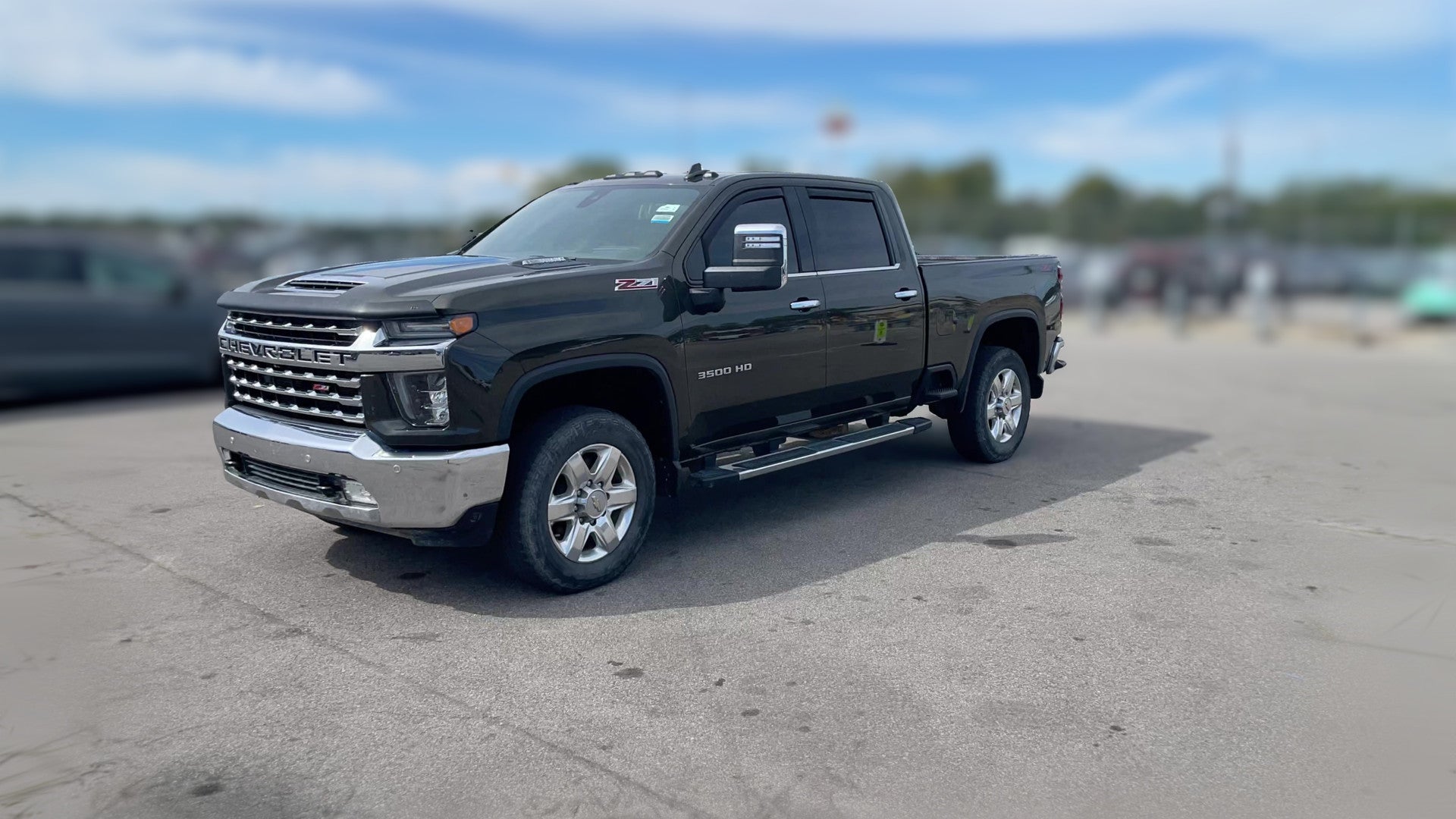 2022 Chevrolet Silverado 3500 HD Crew Cab vehicle photo