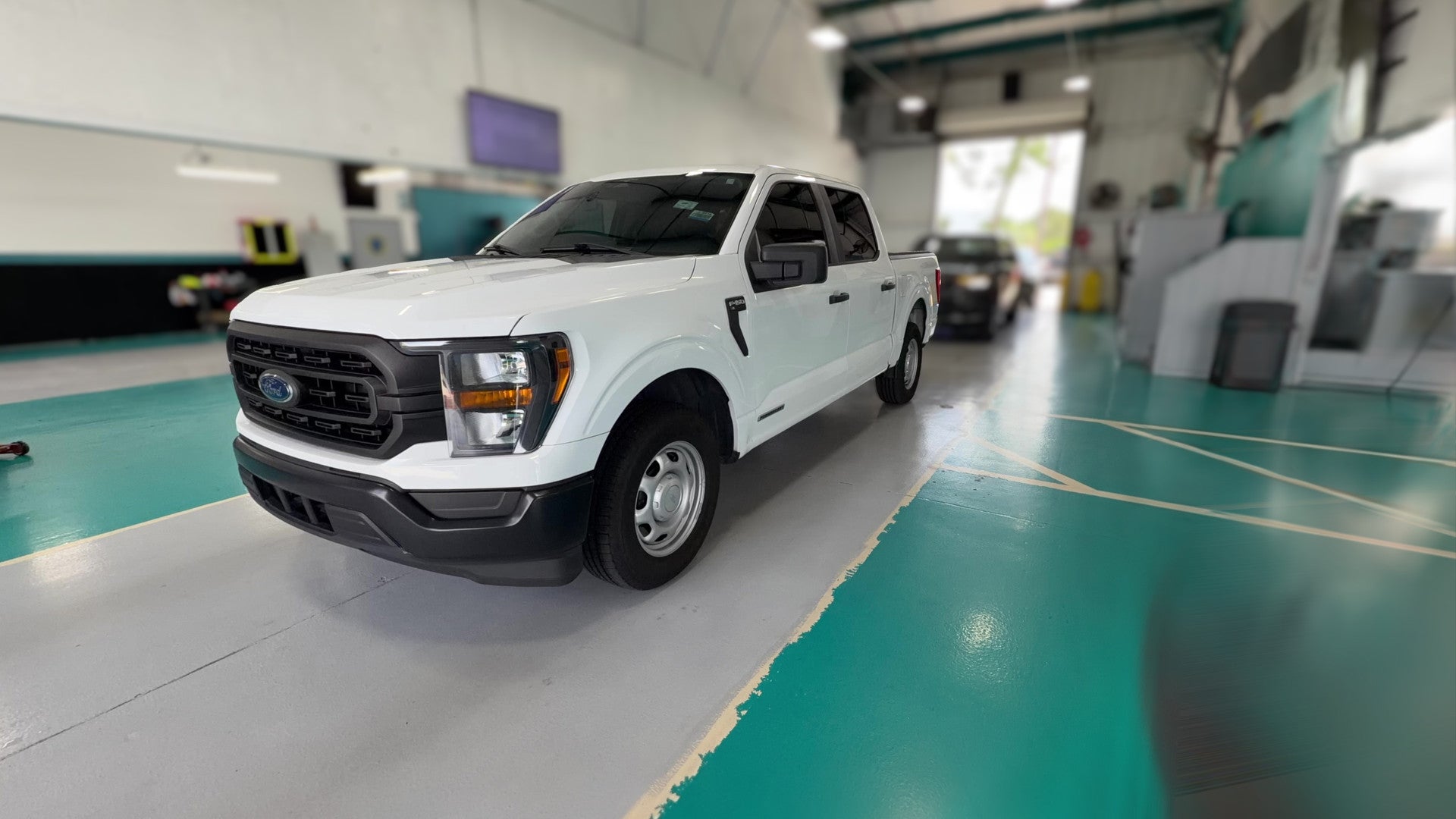 2023 Ford F150 SuperCrew Cab vehicle photo