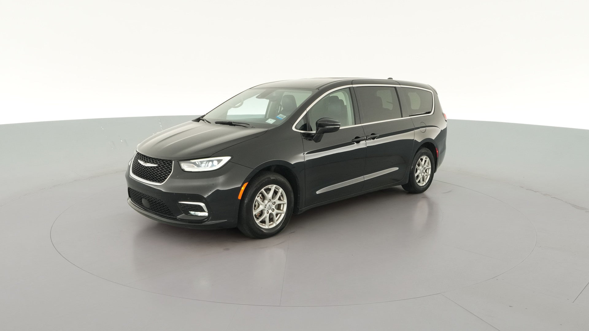 2024 Chrysler Pacifica vehicle photo