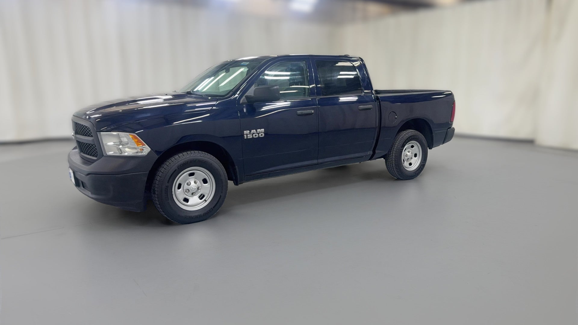 2018 Ram 1500 Crew Cab vehicle photo