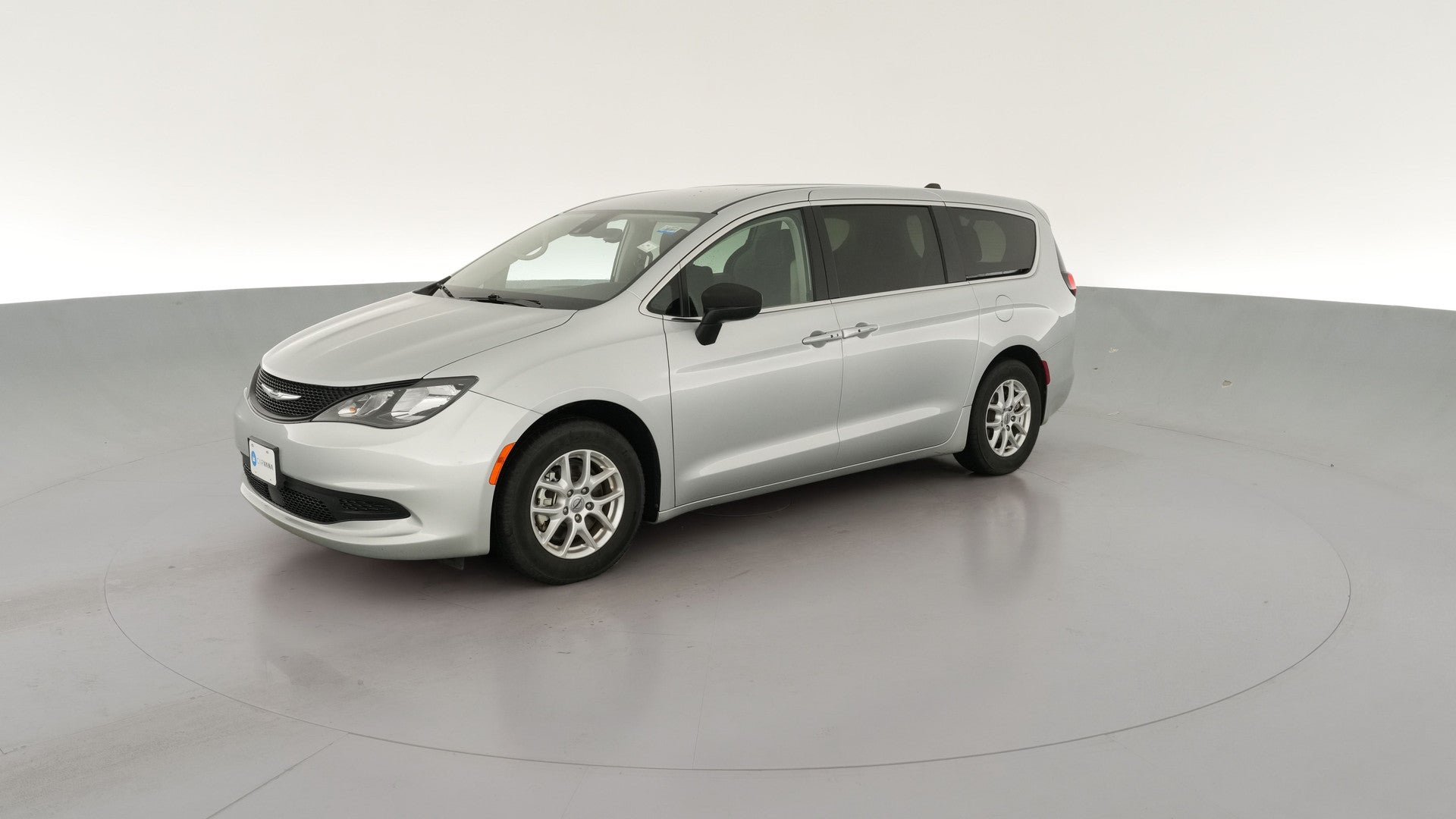 2023 Chrysler Voyager vehicle photo