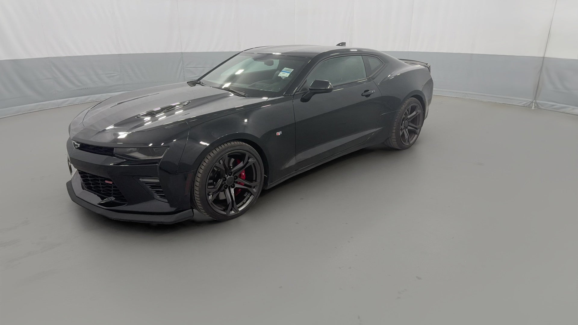 2018 Chevrolet Camaro vehicle photo