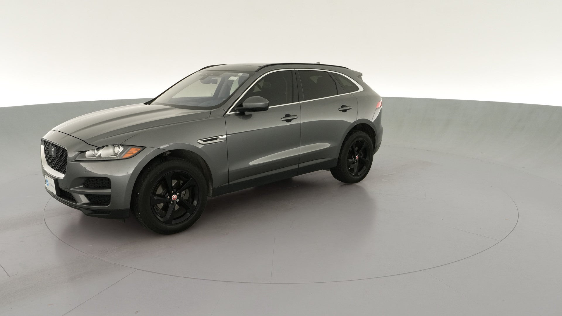 2019 Jaguar F-PACE vehicle photo