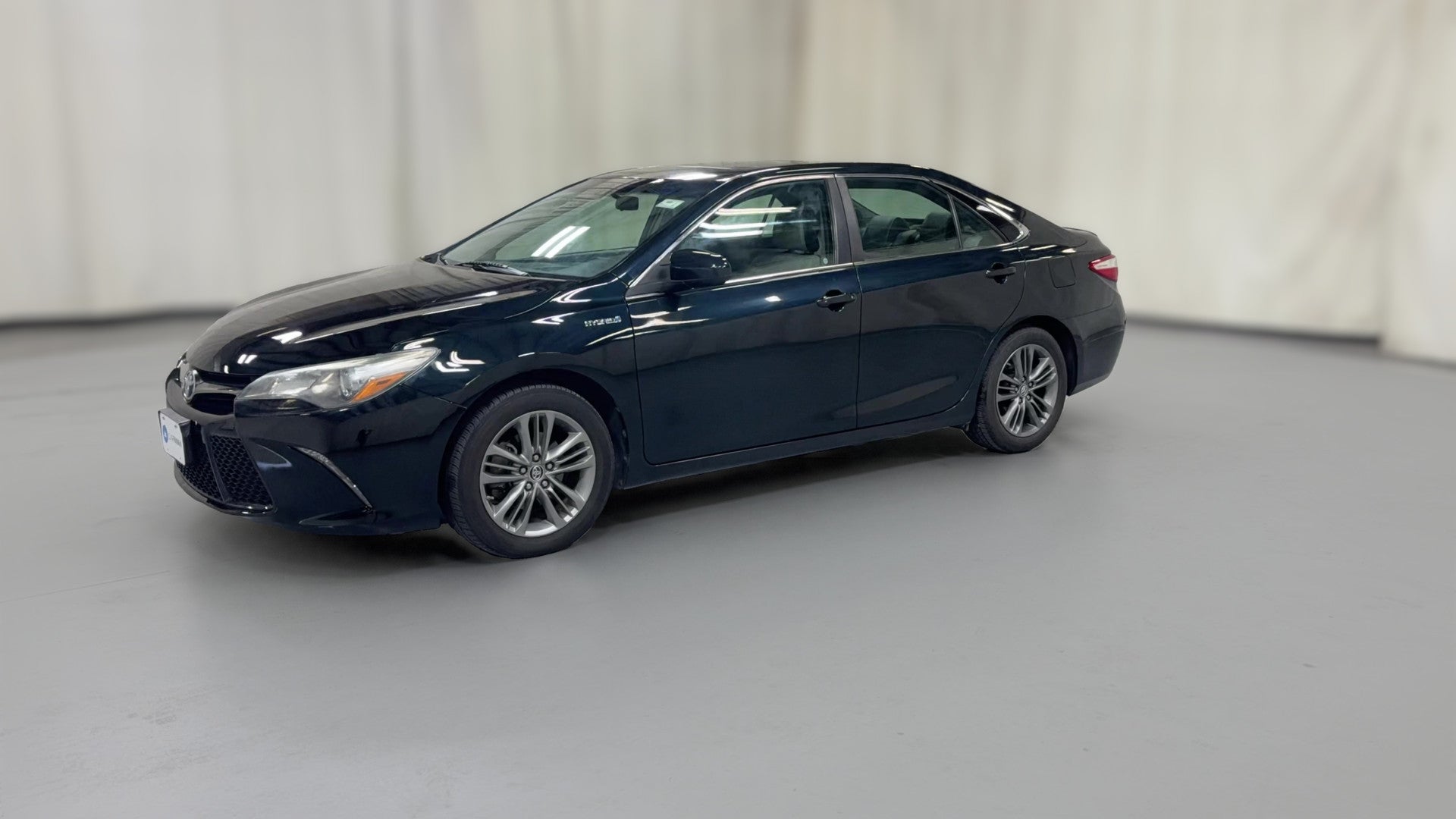 2016 Toyota Camry vehicle photo