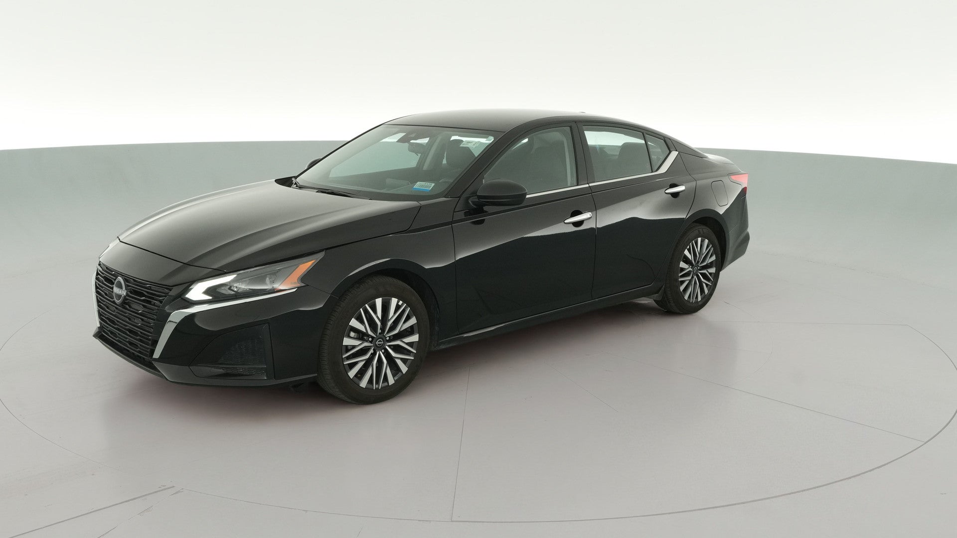 2025 Nissan Altima vehicle photo