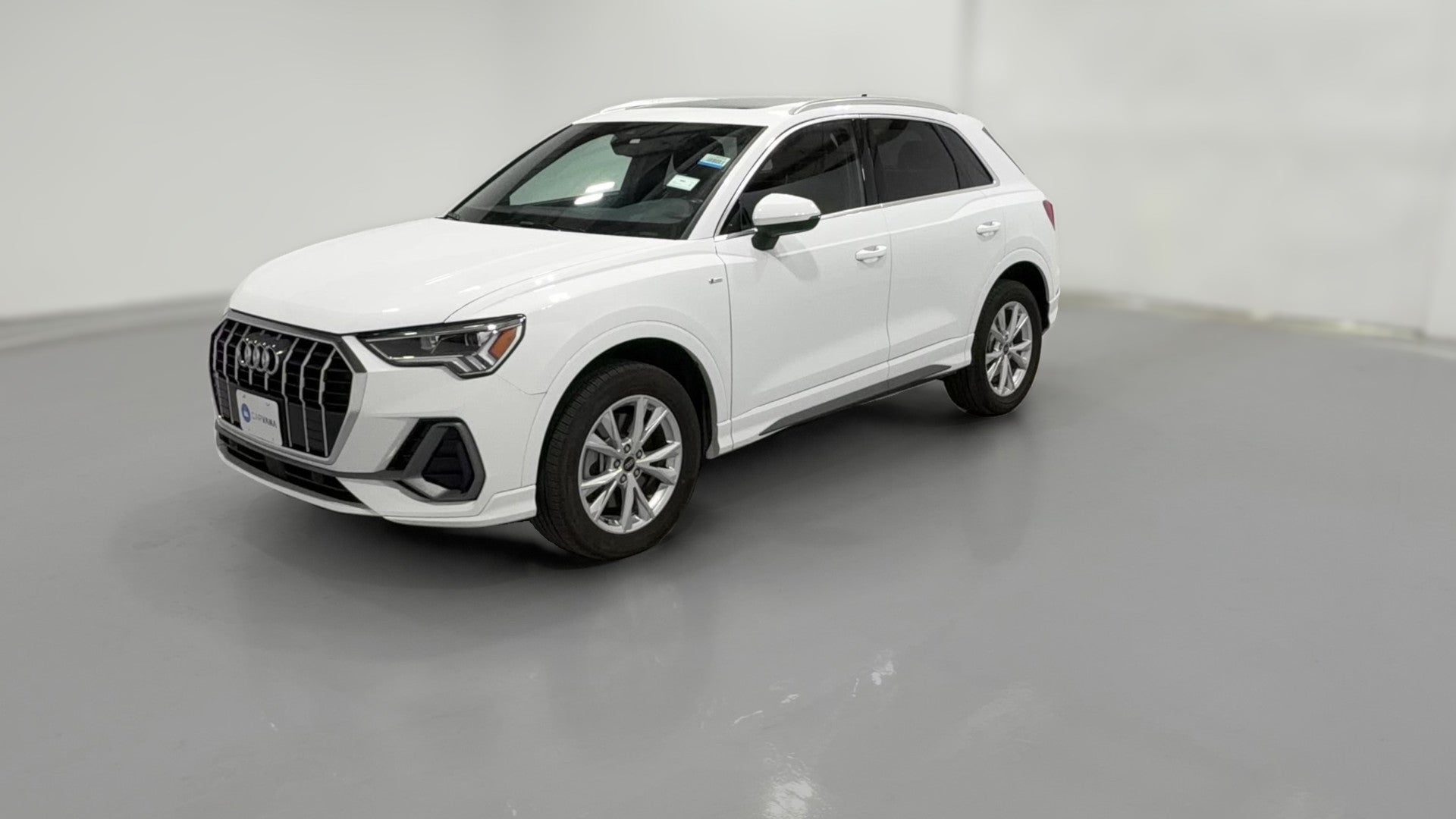 2025 Audi Q3 vehicle photo