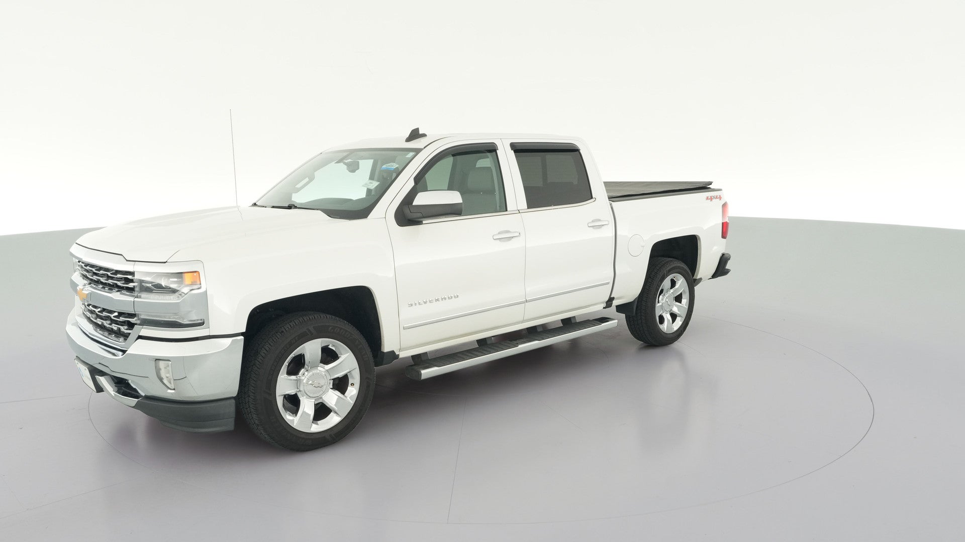 2017 Chevrolet Silverado 1500 Crew Cab vehicle photo