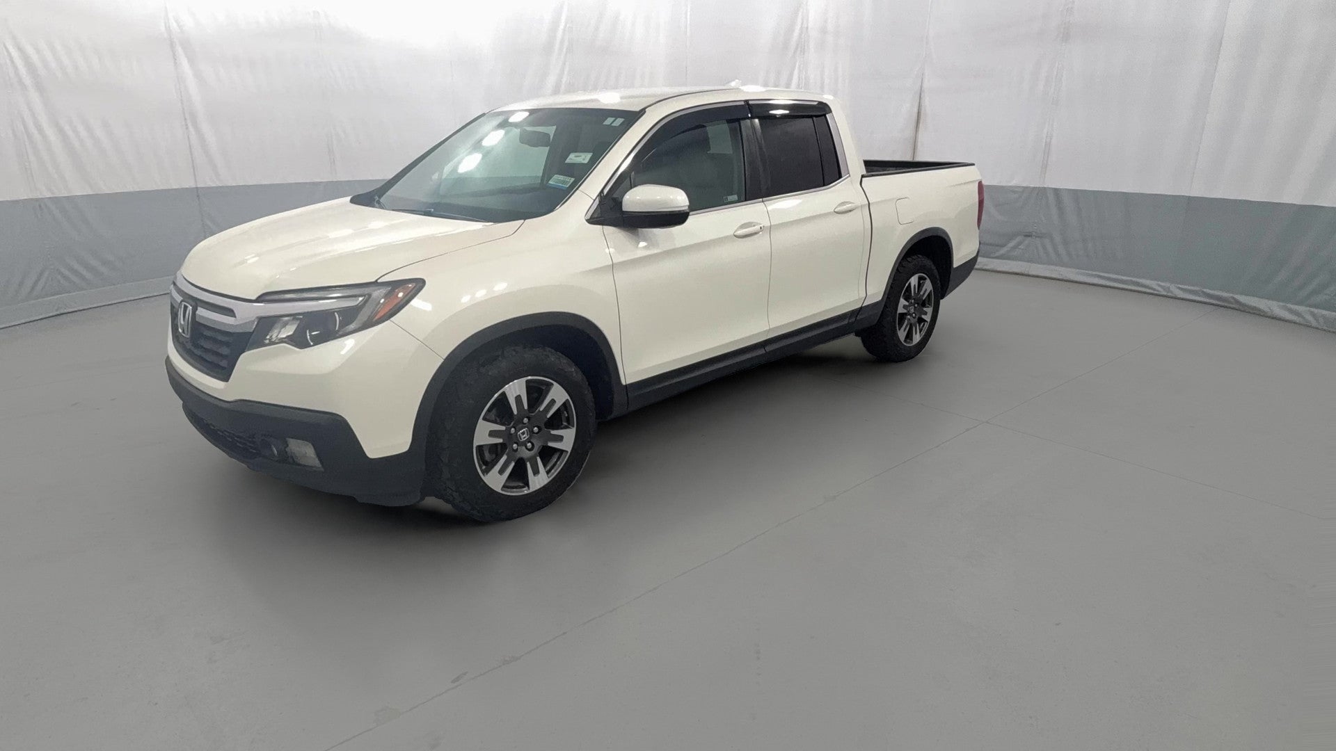 2018 Honda Ridgeline vehicle photo