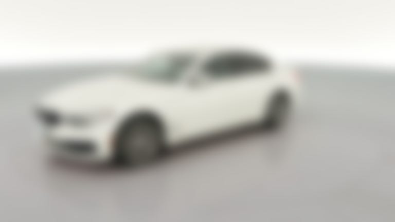 2019 BMW 5 Series vehicle photo