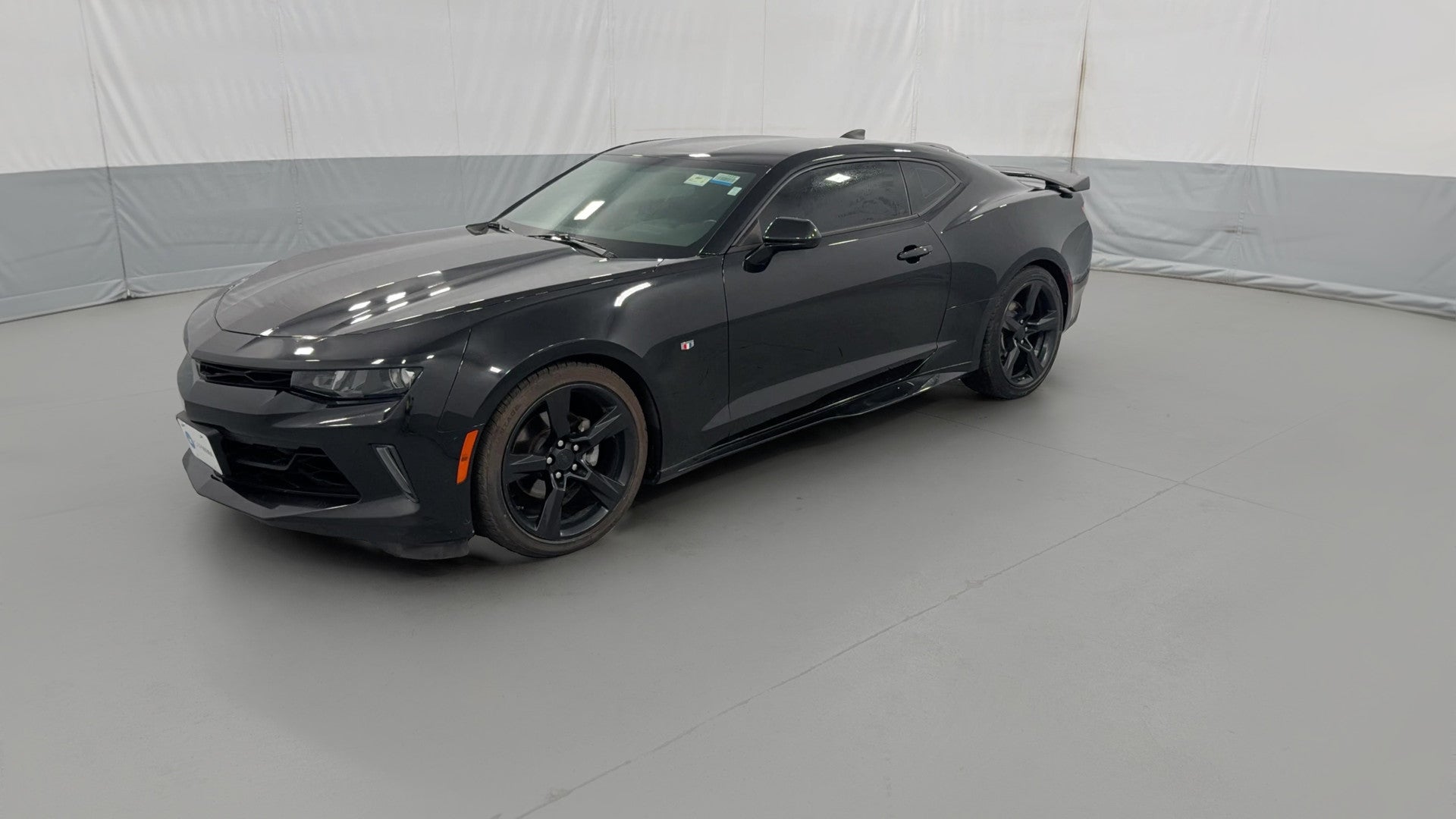 2018 Chevrolet Camaro vehicle photo
