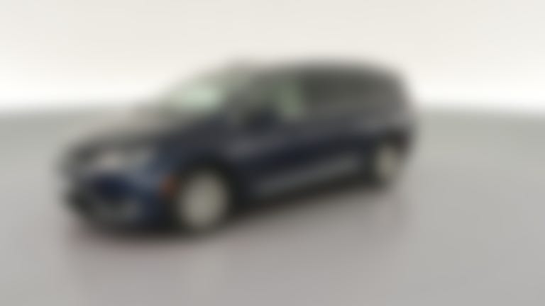 2018 Chrysler Pacifica vehicle photo