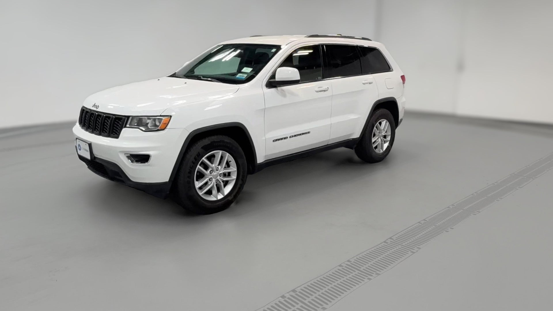 2018 Jeep Grand Cherokee vehicle photo