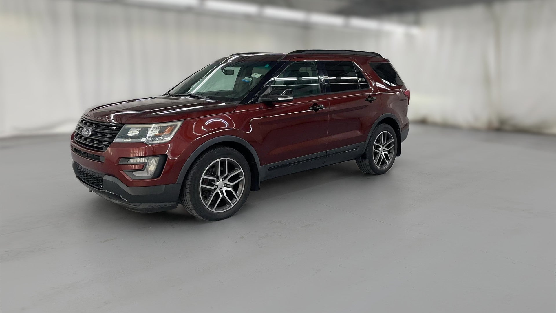 2016 Ford Explorer vehicle photo