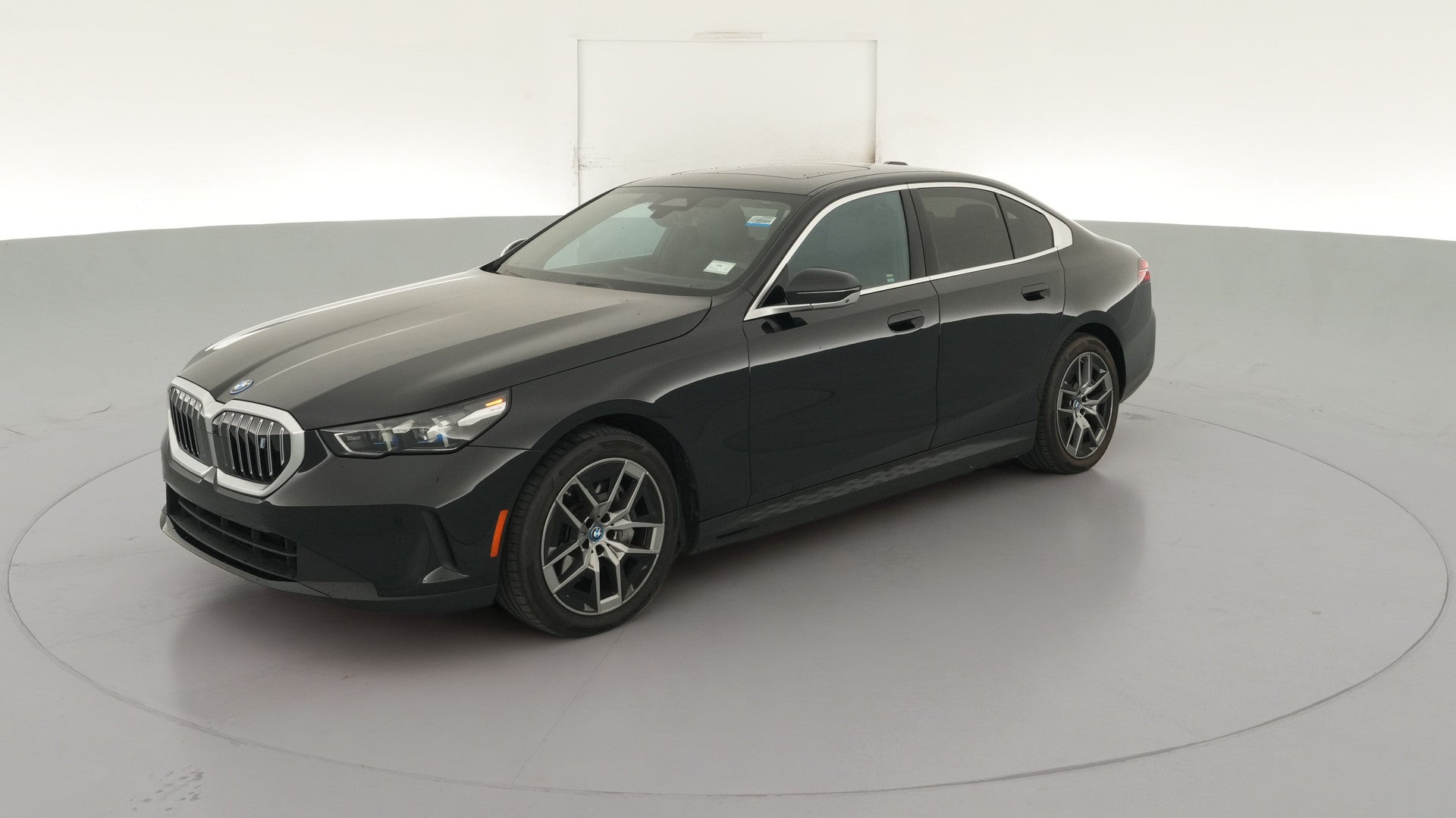 2024 BMW i5 vehicle photo