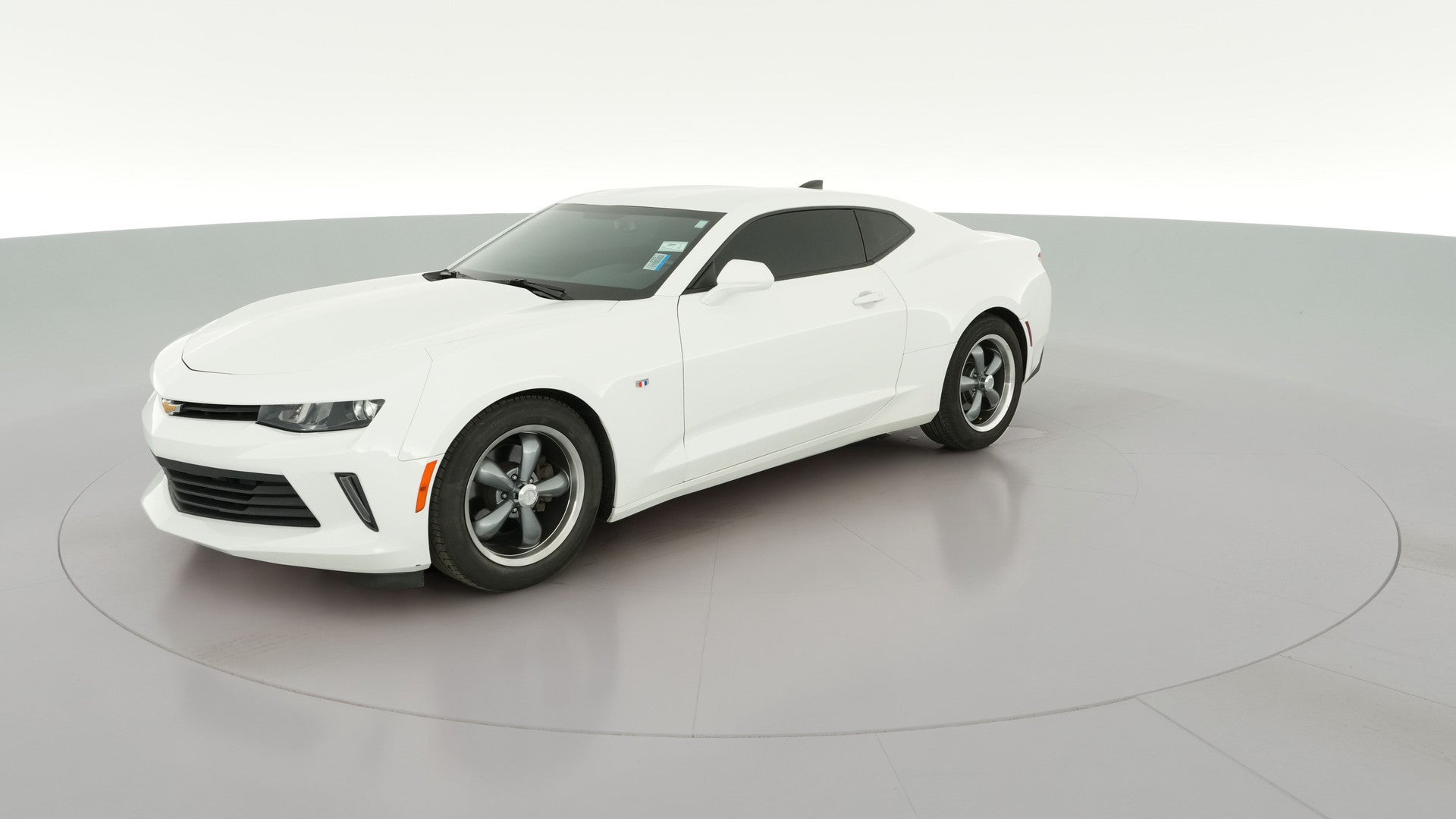 2018 Chevrolet Camaro vehicle photo