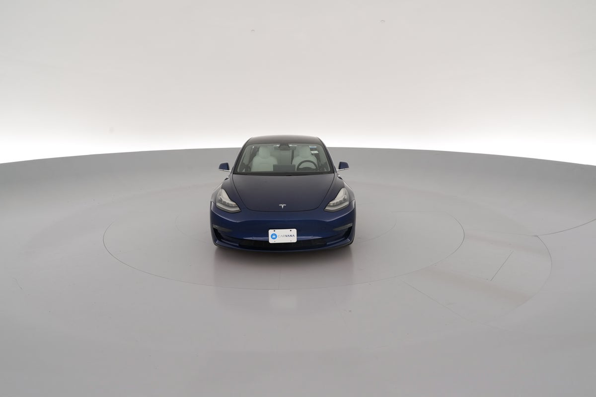 2020 Tesla Model 3 Performance in Deep Blue Metallic — 360° view 1