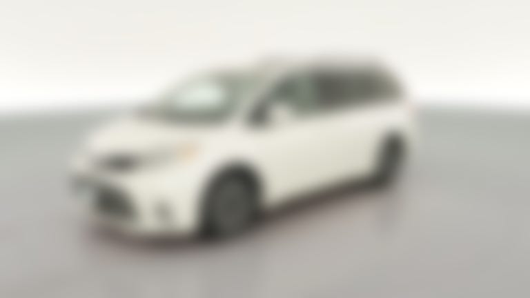 2019 Toyota Sienna vehicle photo