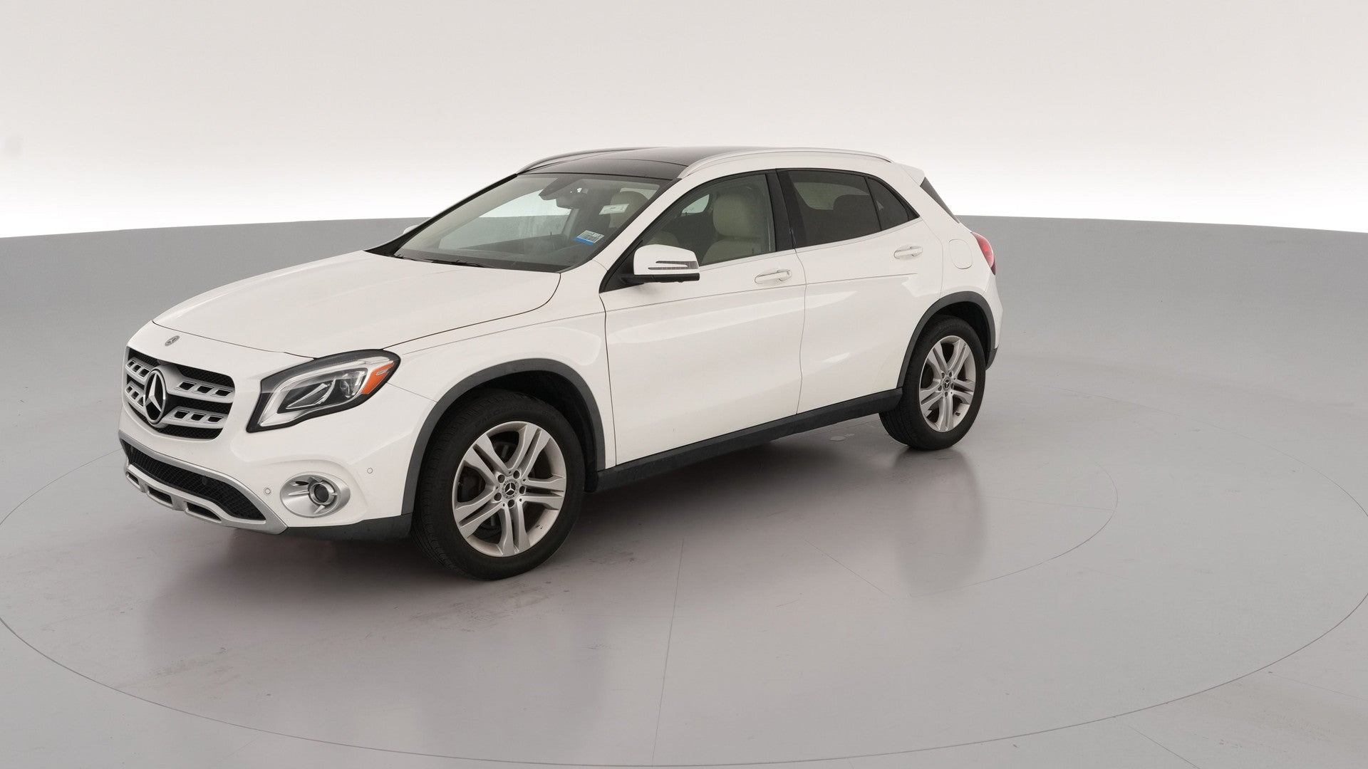 2019 Mercedes-Benz GLA vehicle photo