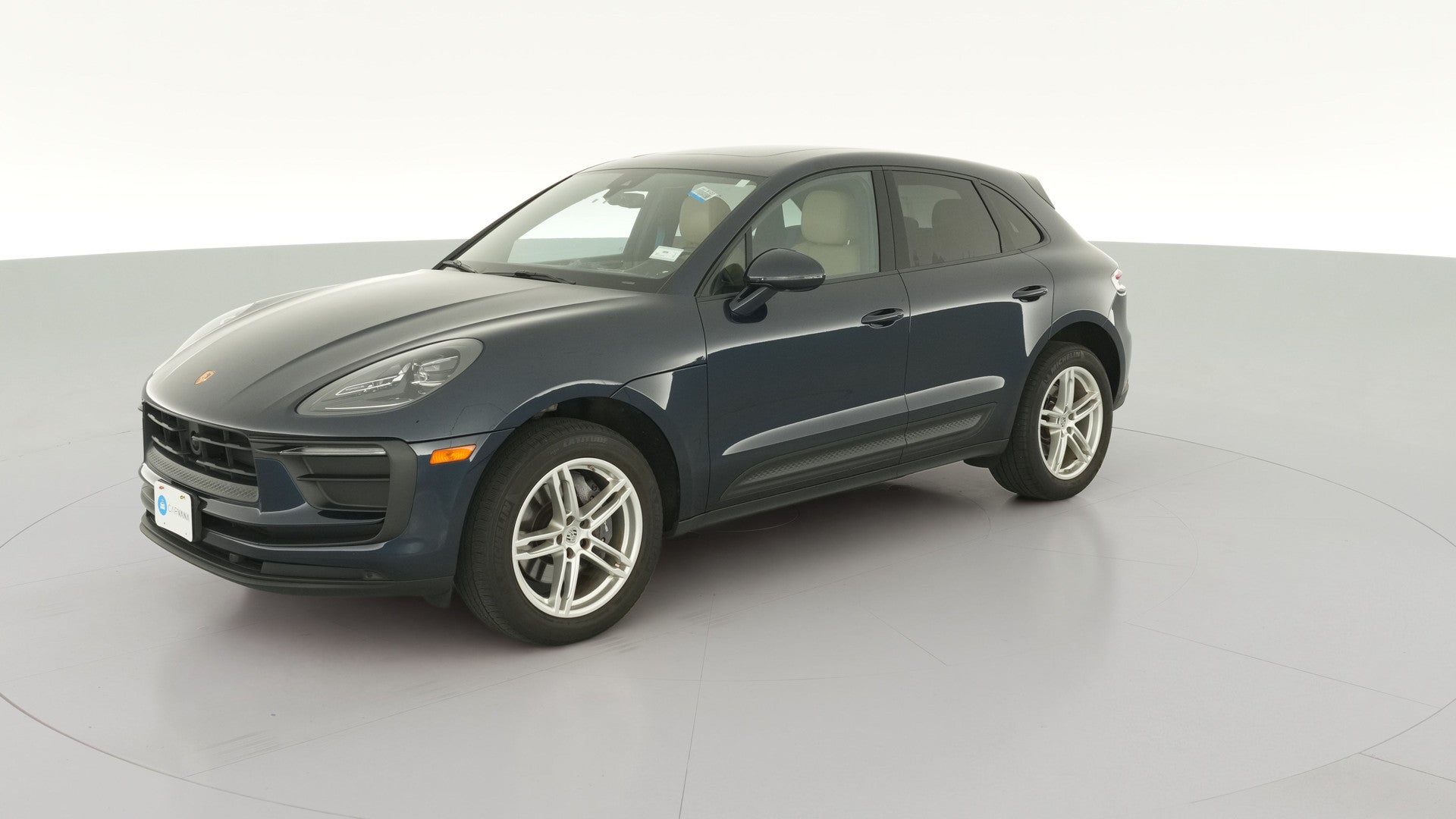 2023 Porsche Macan vehicle photo
