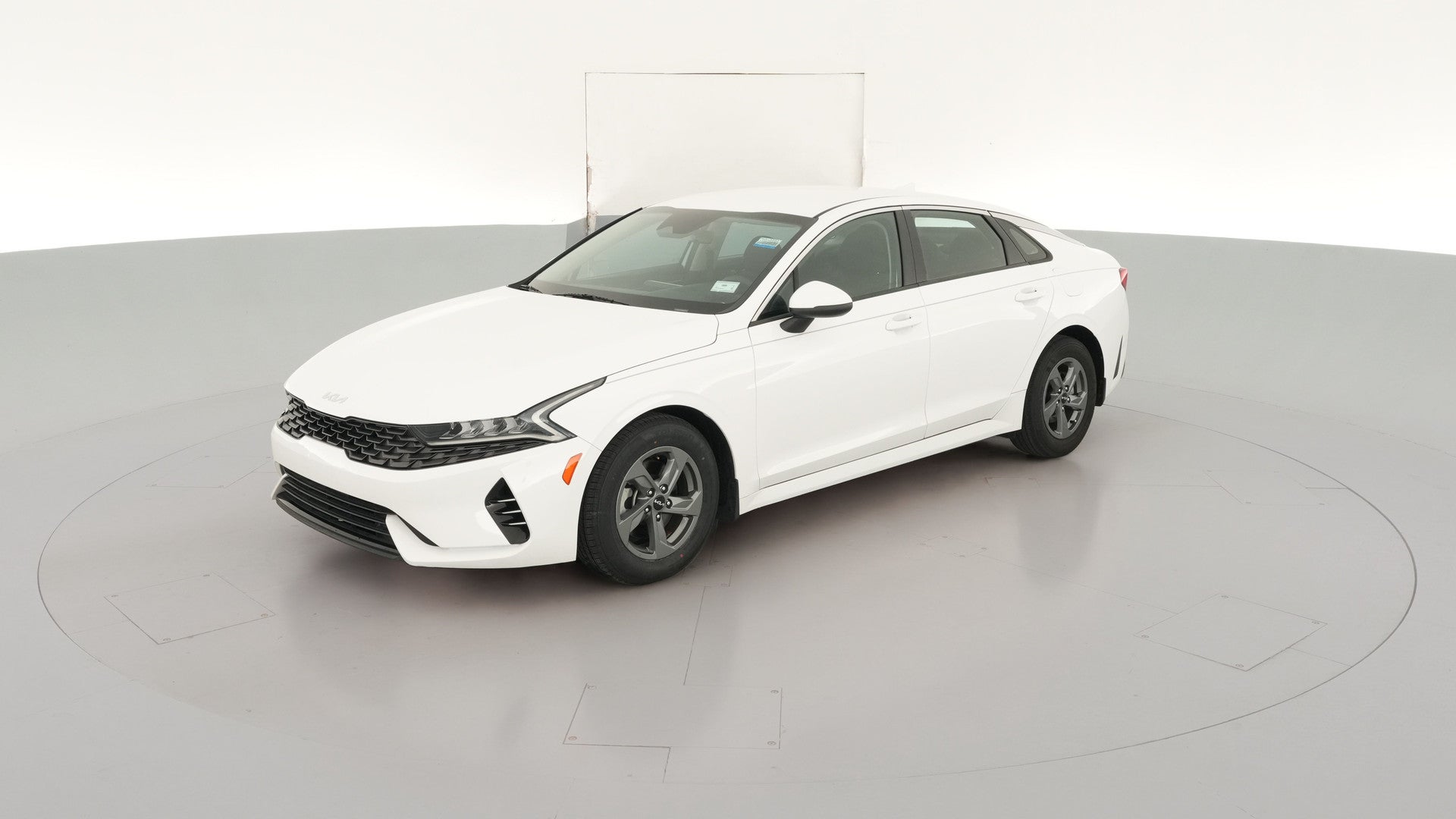 2022 Kia K5 vehicle photo