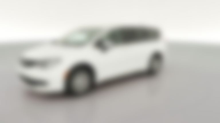 2022 Chrysler Voyager vehicle photo