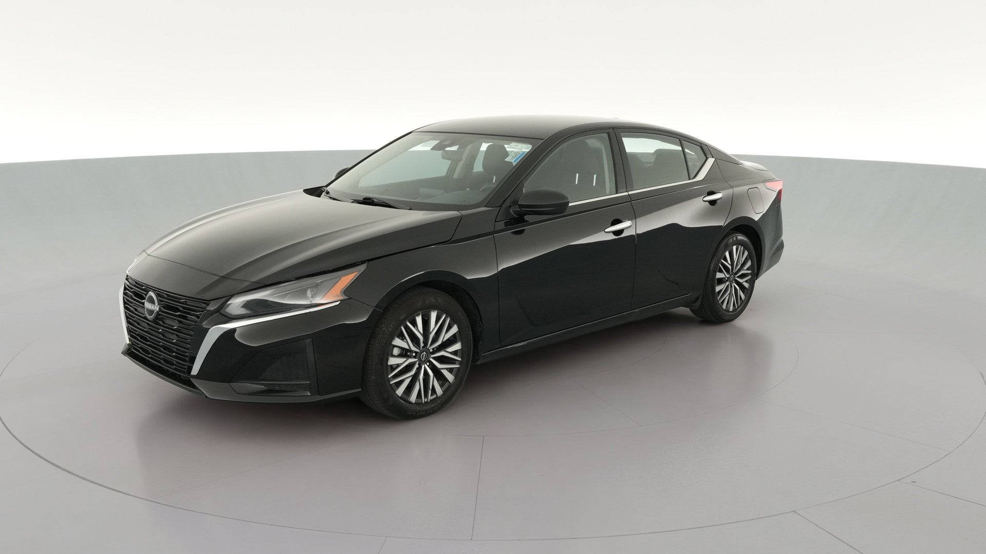 2025 Nissan Altima vehicle photo