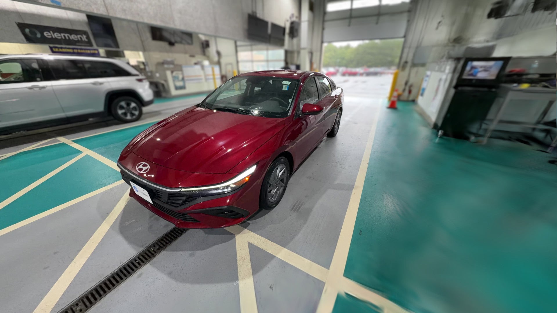 2025 Hyundai Elantra Hybrid vehicle photo