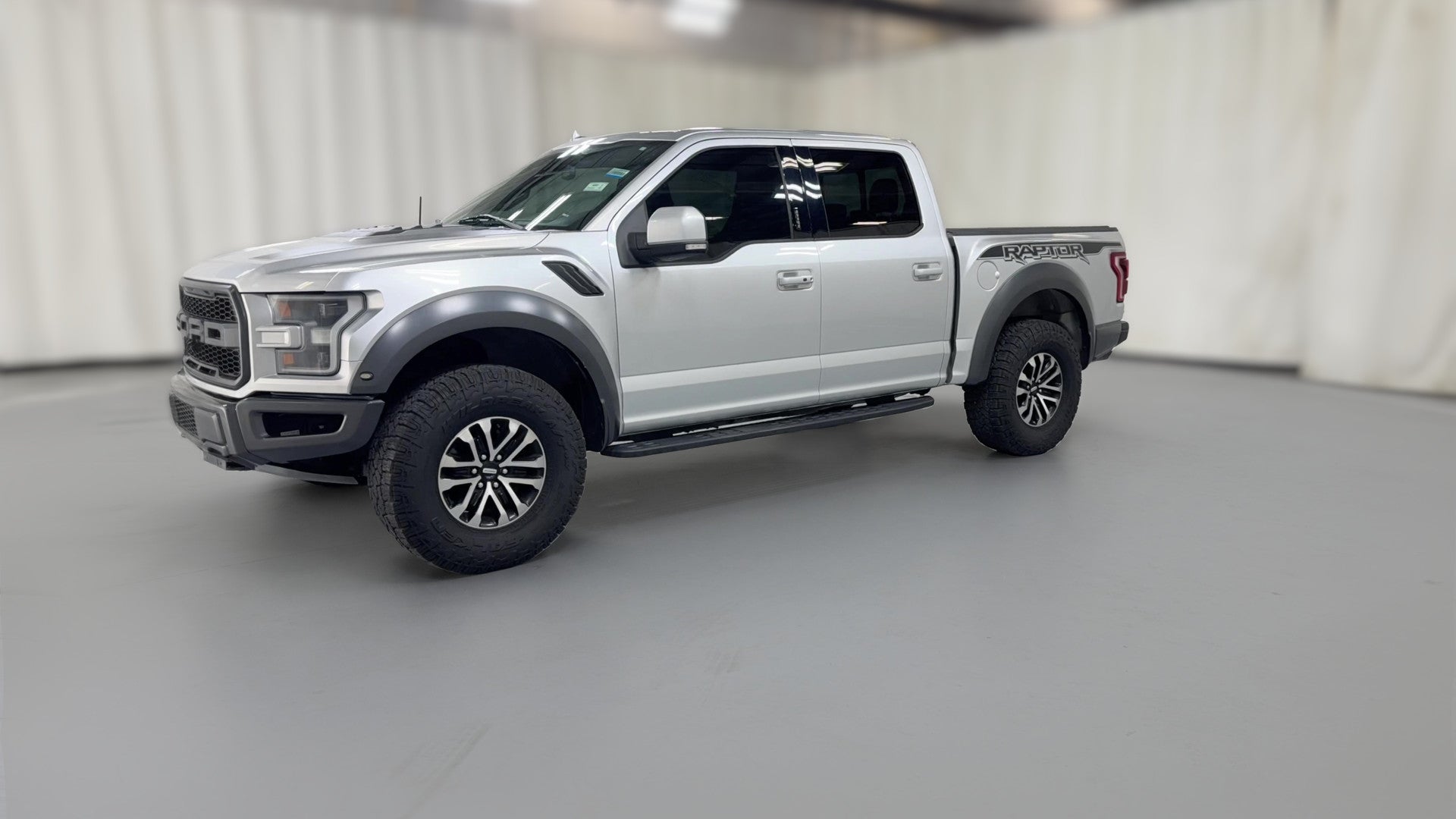 2019 Ford F150 SuperCrew Cab vehicle photo