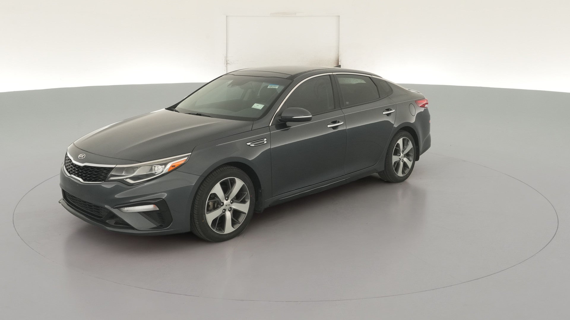 2019 Kia Optima vehicle photo
